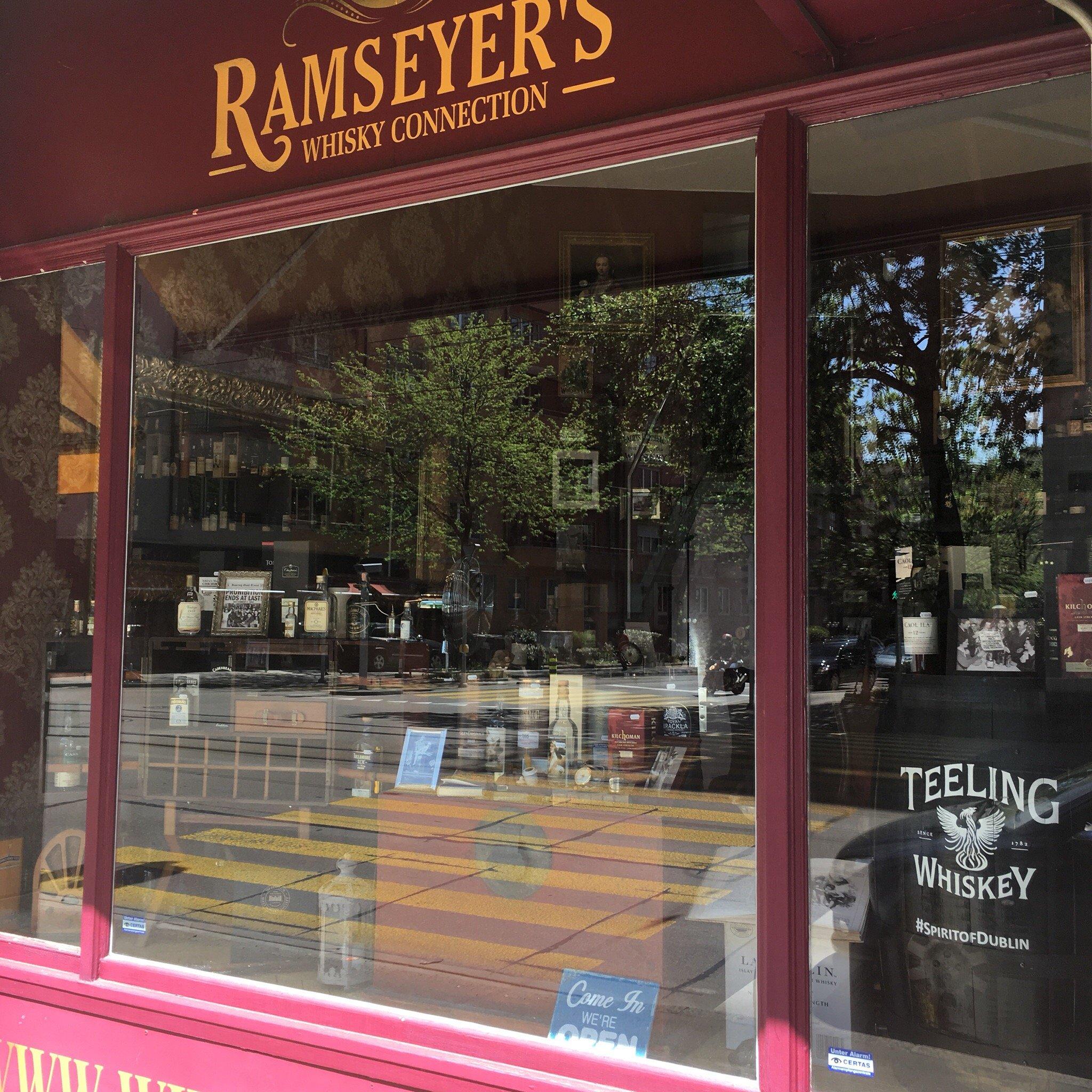 Laden: Ramseyer's Whisky Connection
