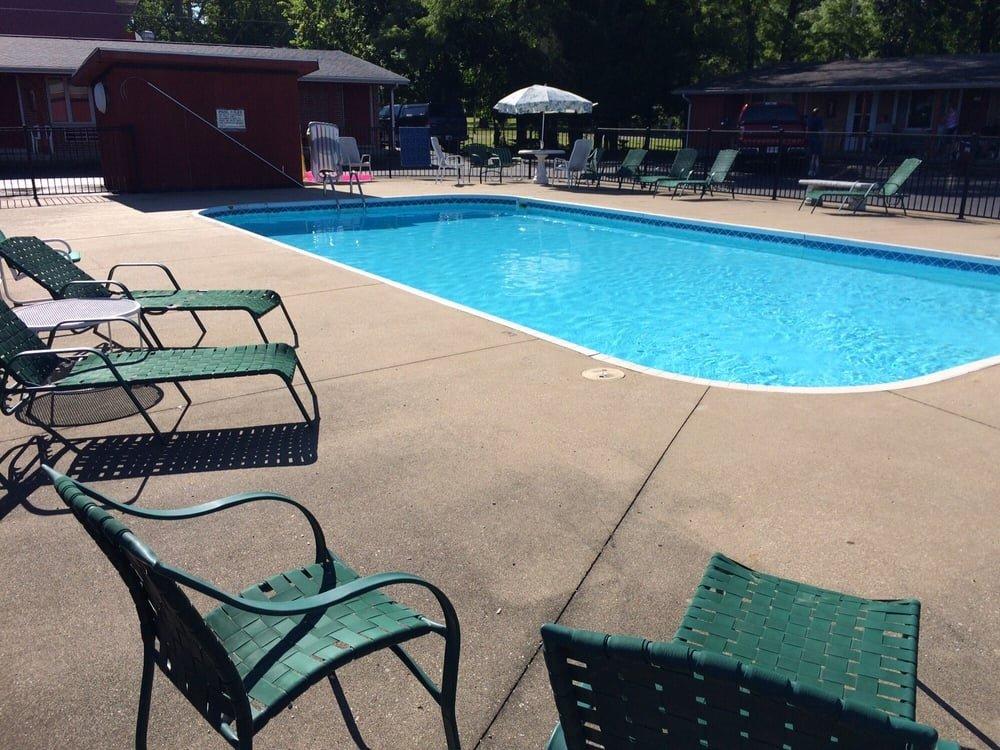 The Valley Inn and Suites