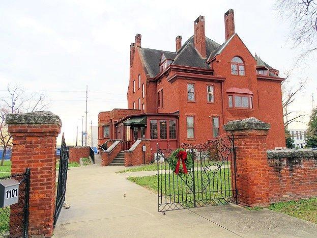 Howard Steamboat Museum