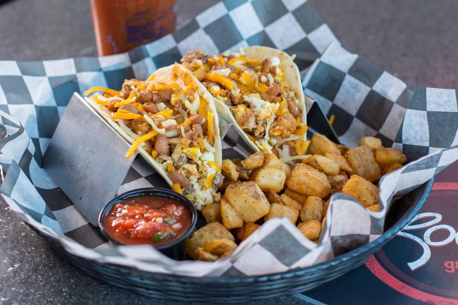 Louie's Grill & Bar