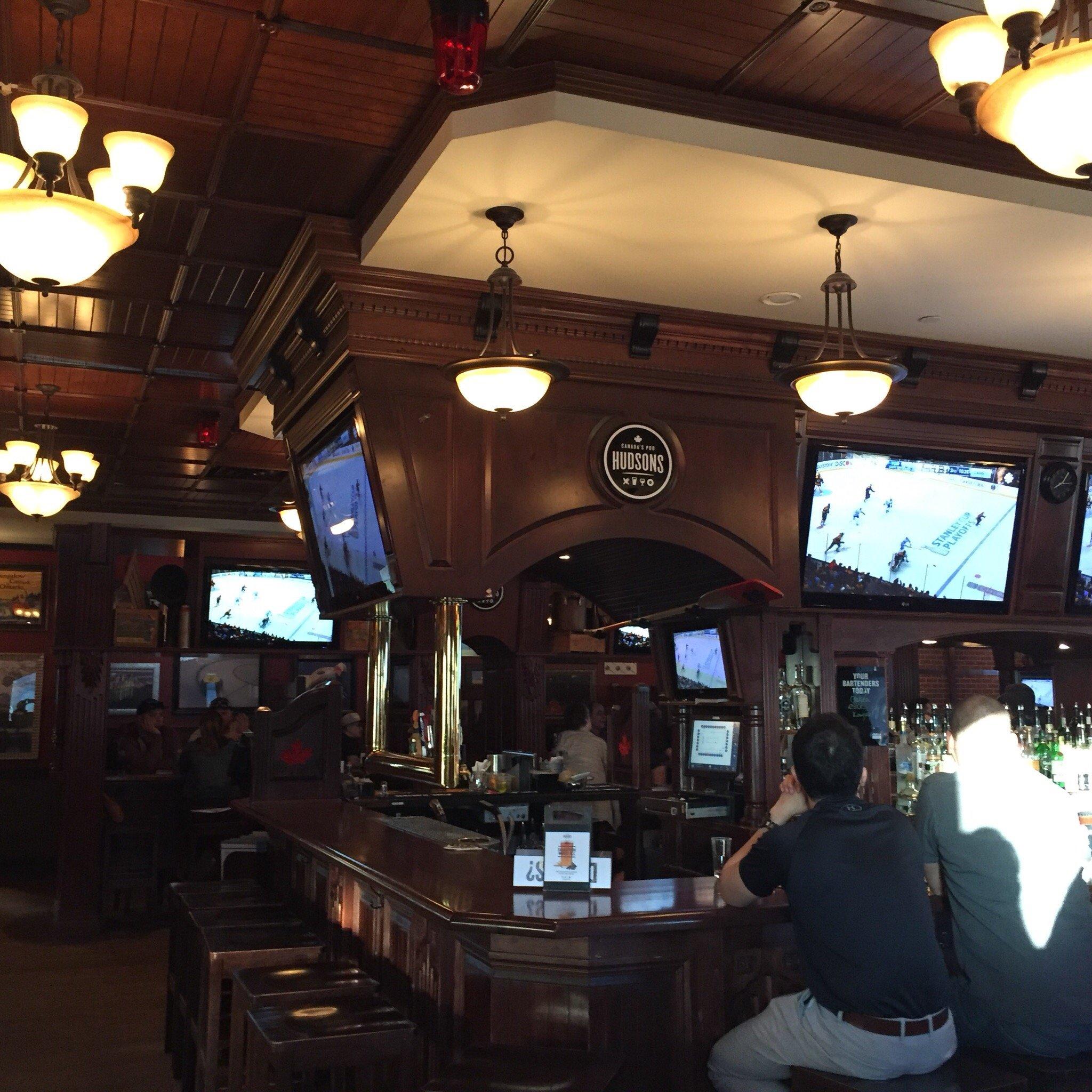 Hudsons Canadian Tap House