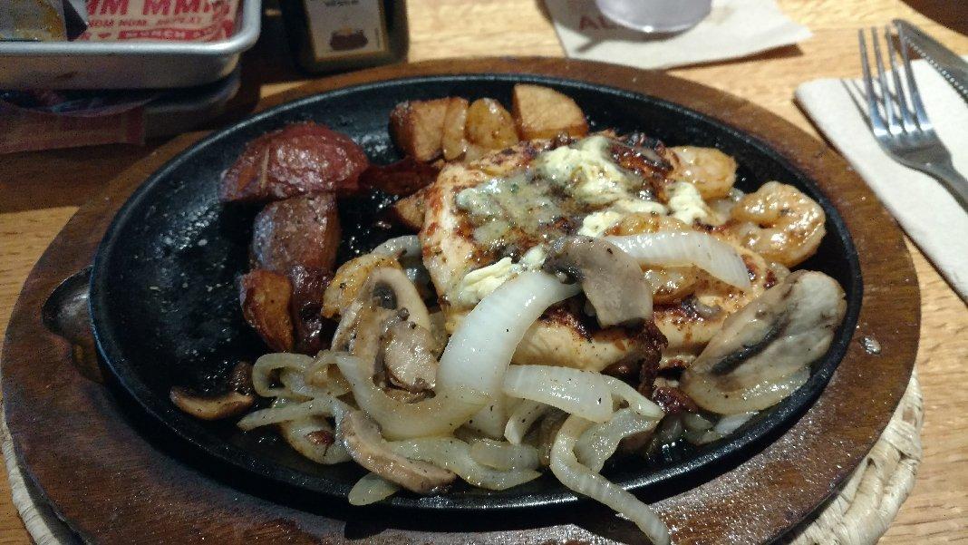 Applebee's Grill + Bar