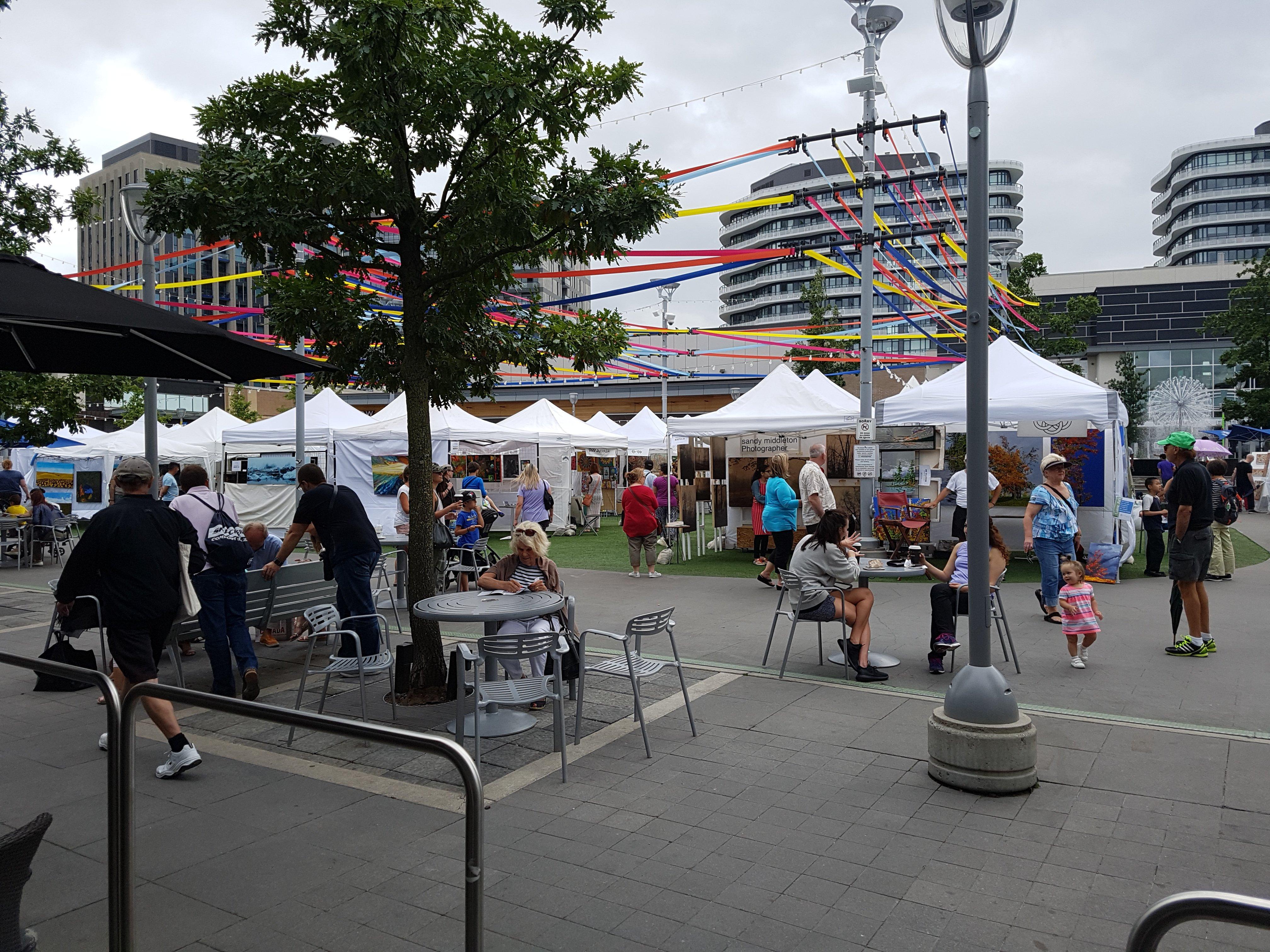 ArtWalk in the Square