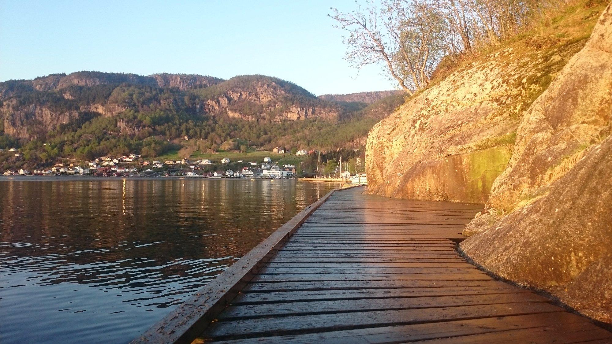 Hjelmeland Hostel Niokling