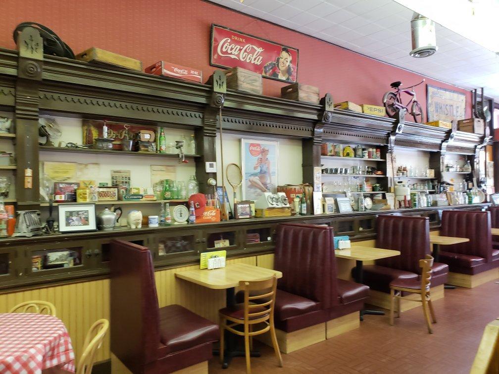 Big Ed's Main Street Soda Grill