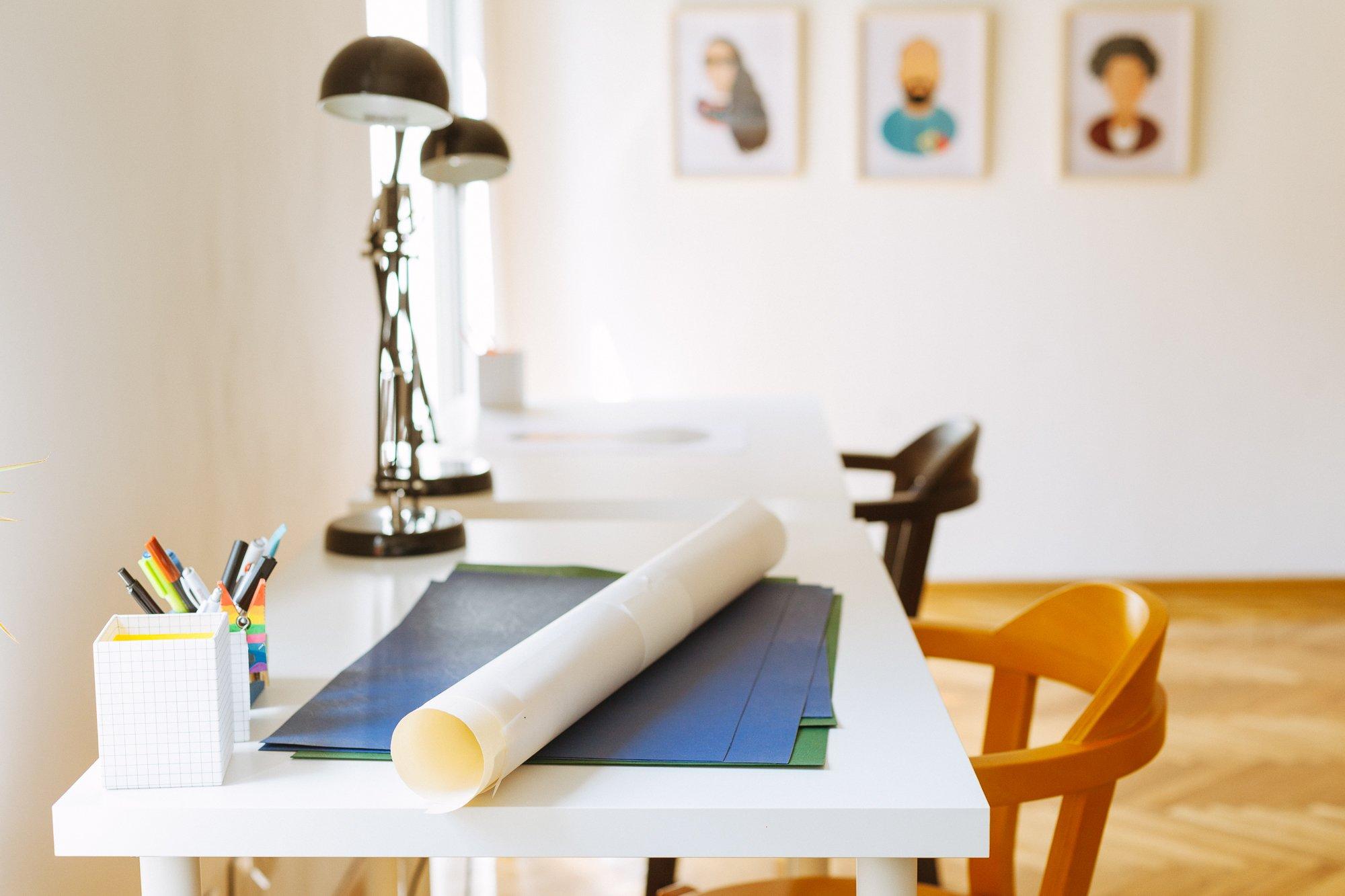 Papergirl Galerija Hub