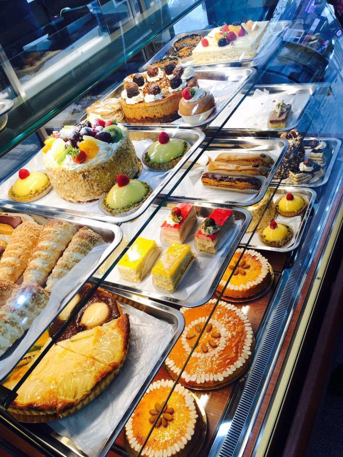 Kundun Sweets & Bakeries