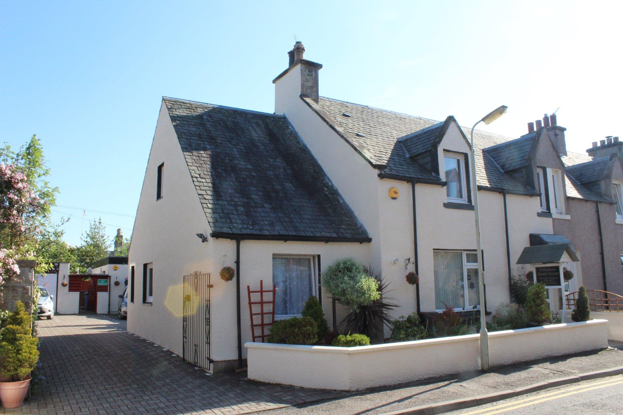 Pitfaranne Guest House