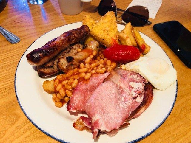 Village Inn Stonehouse Pizza & Carvery