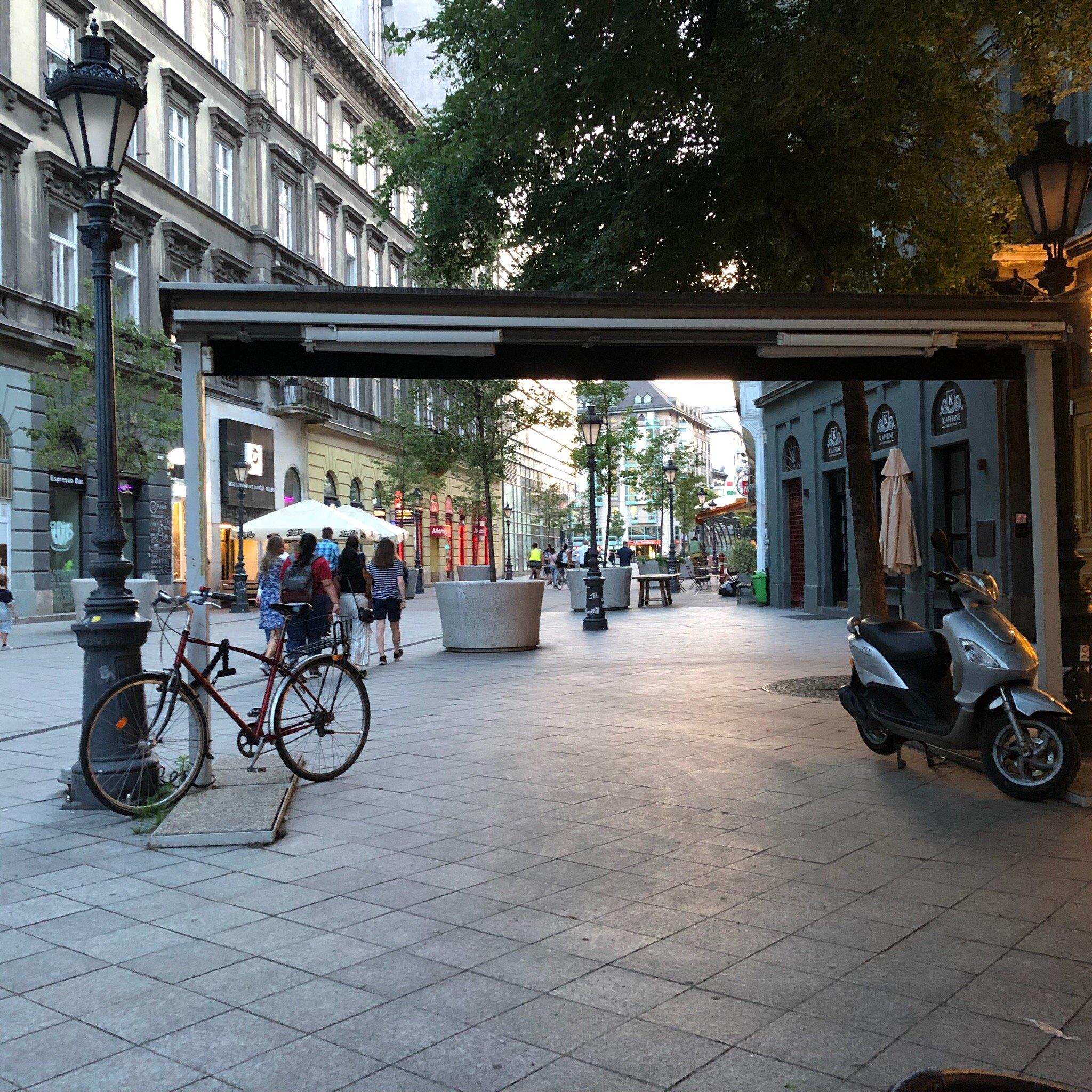 Prága Café and Tea House