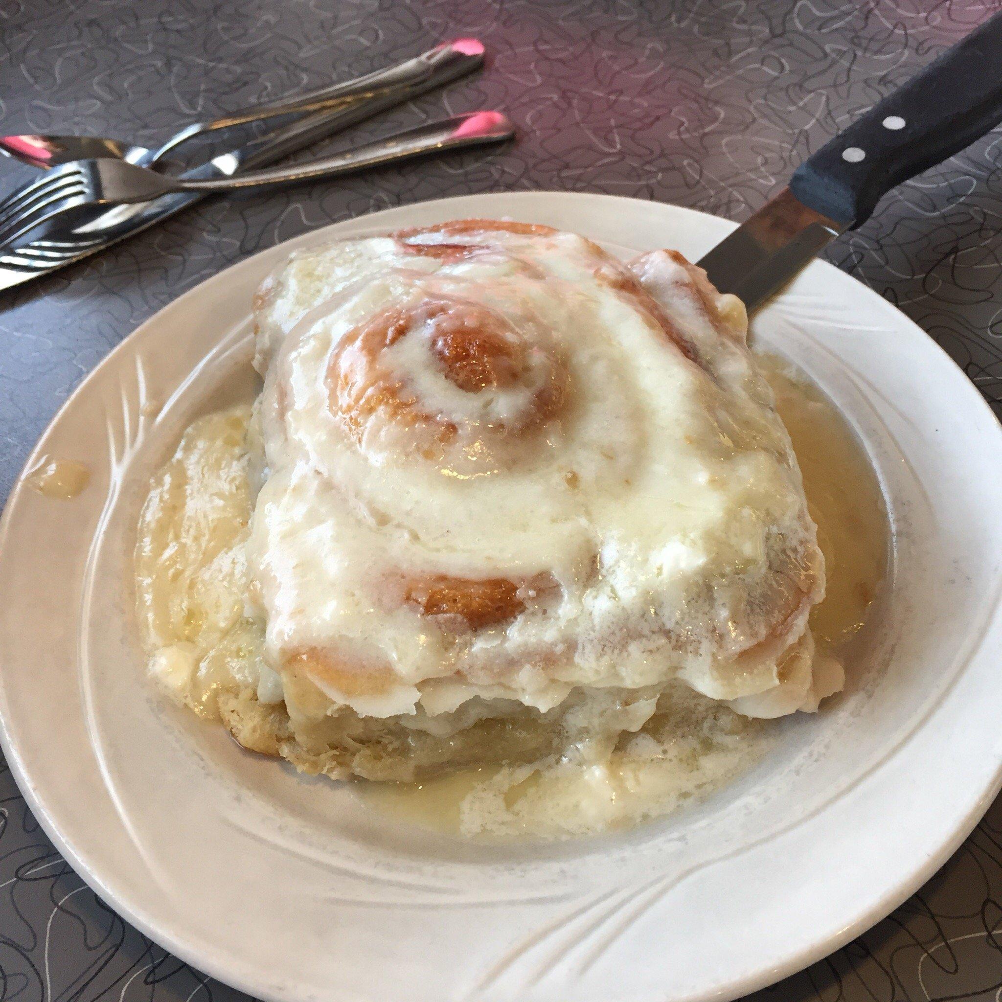 Goodfella's Restaurant & Bakery