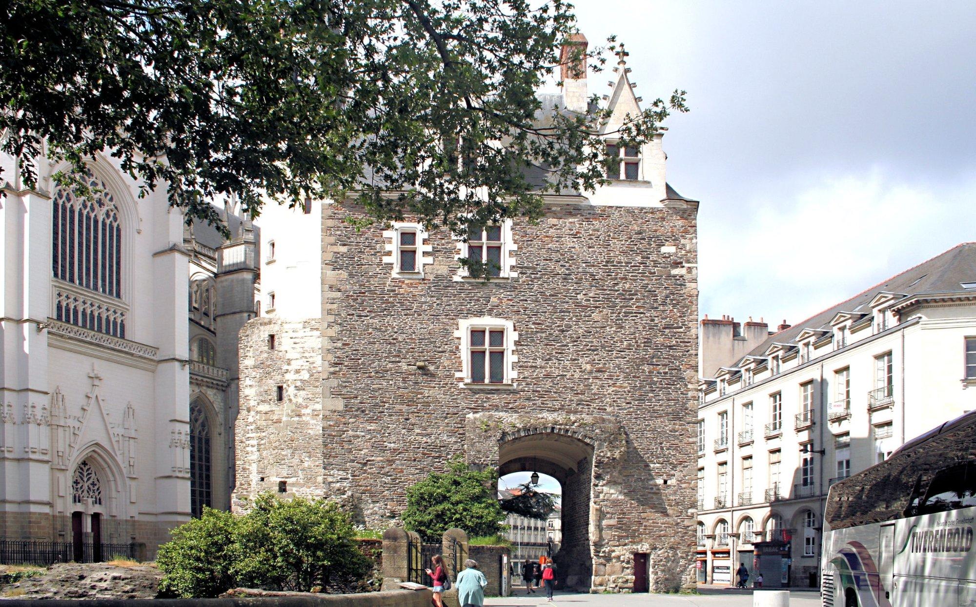 Porte Saint-Pierre