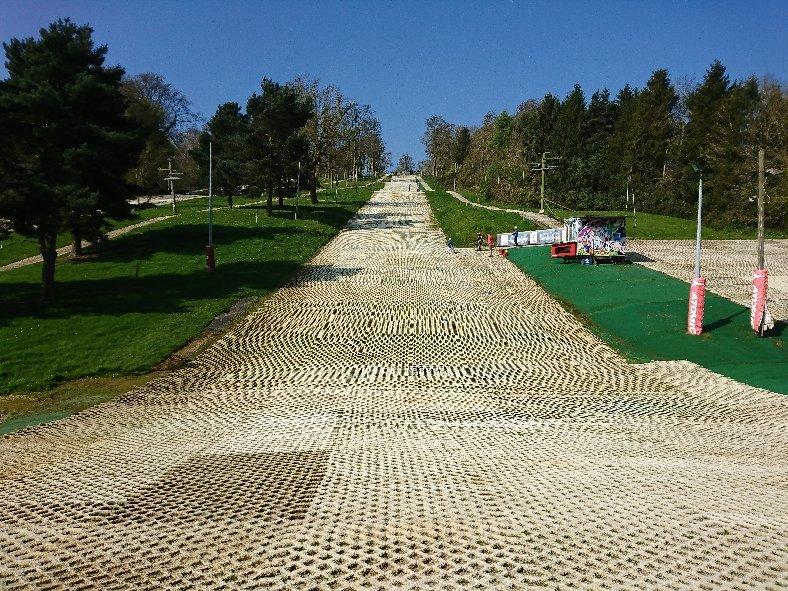 Gloucester Ski & Snowboard Centre