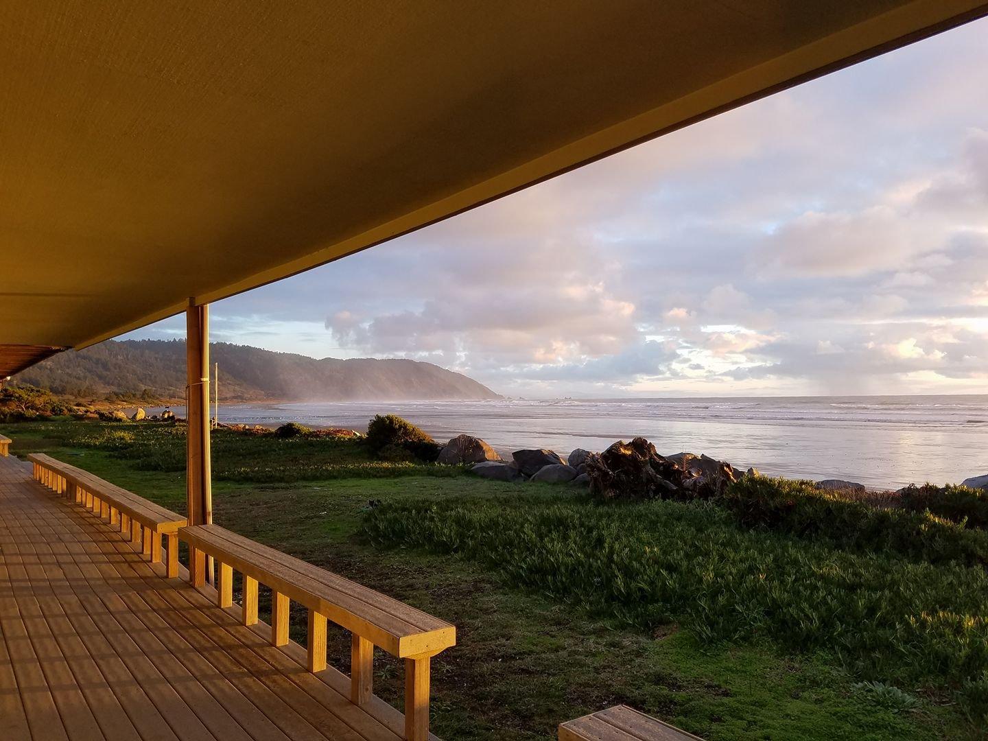 Crescent Beach Motel