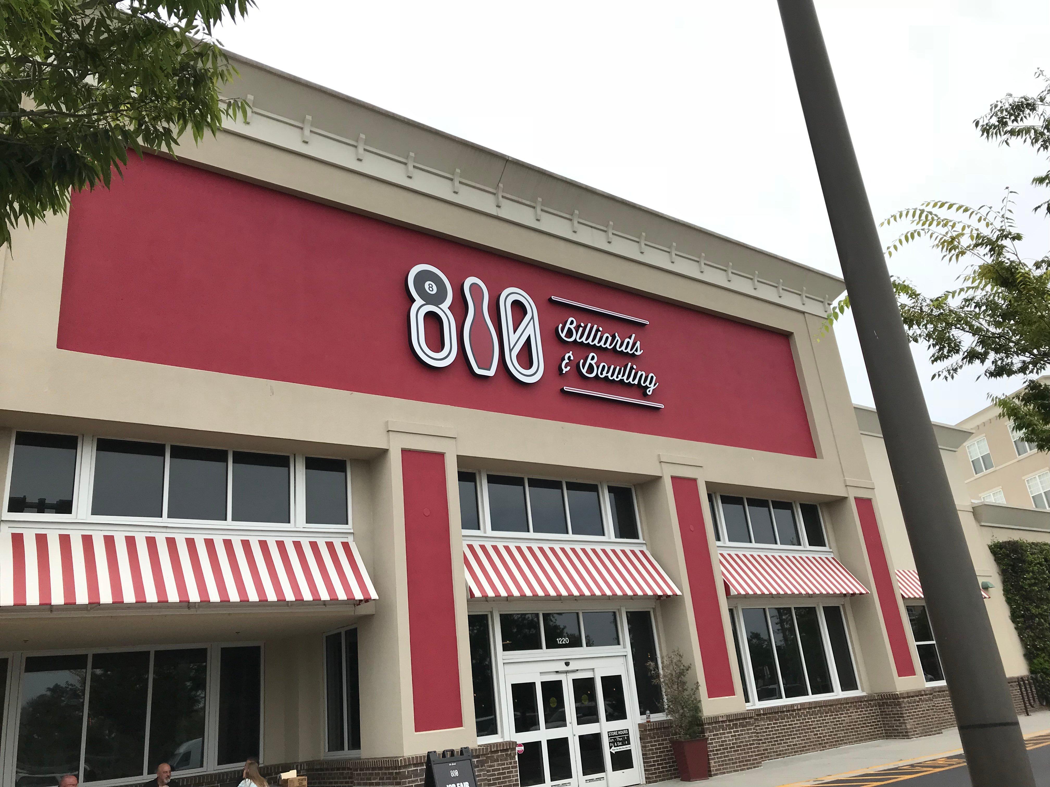 810 Billiards and Bowling - Market Common