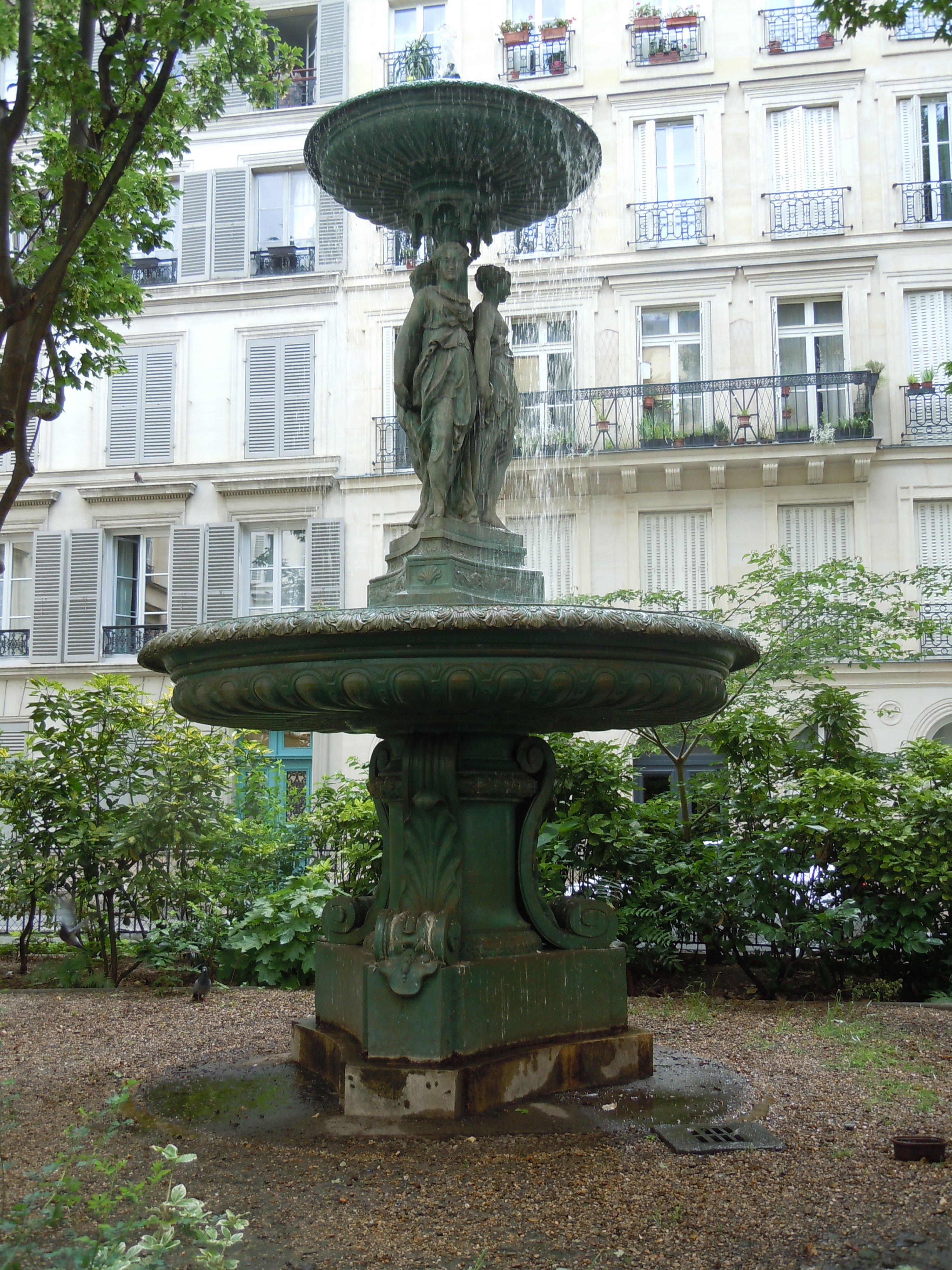 Fontaine Cite Trevise