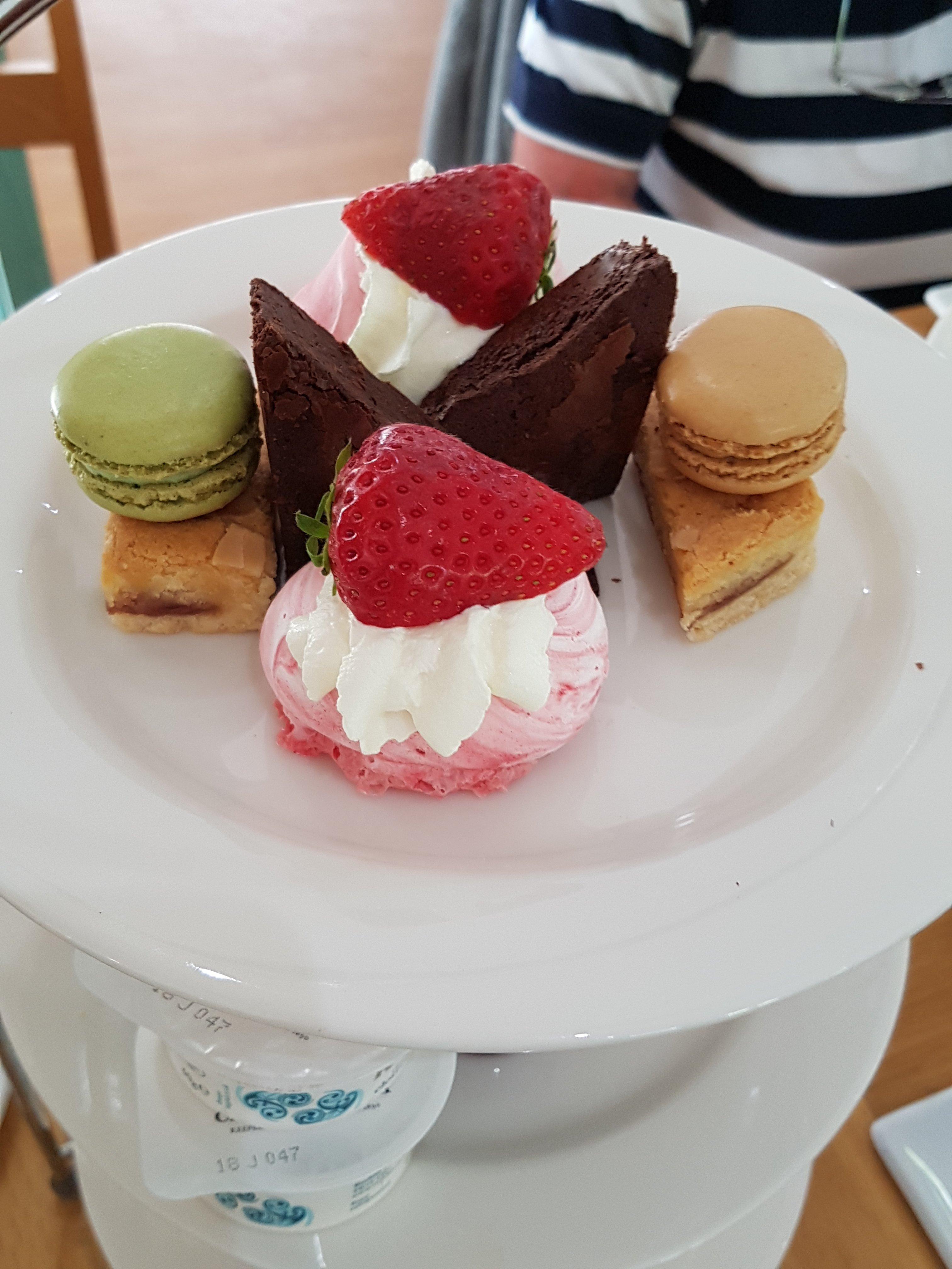 The Redwood Cafe and Restaurant