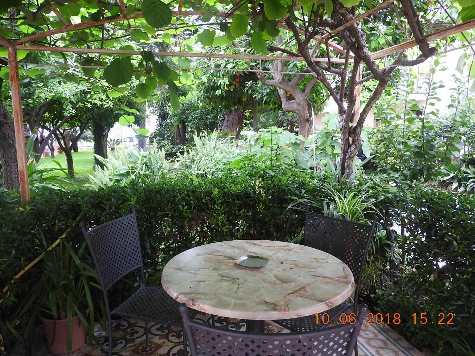 Orange Tree Villa Hotel