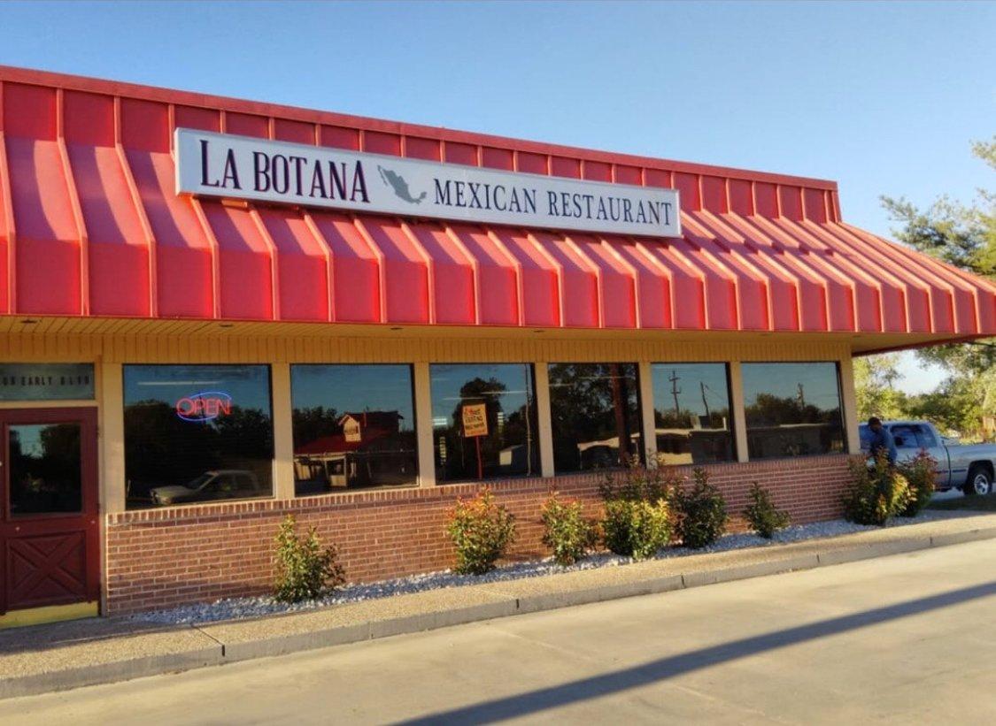 La Botana Mexican Grill & Tequila Bar