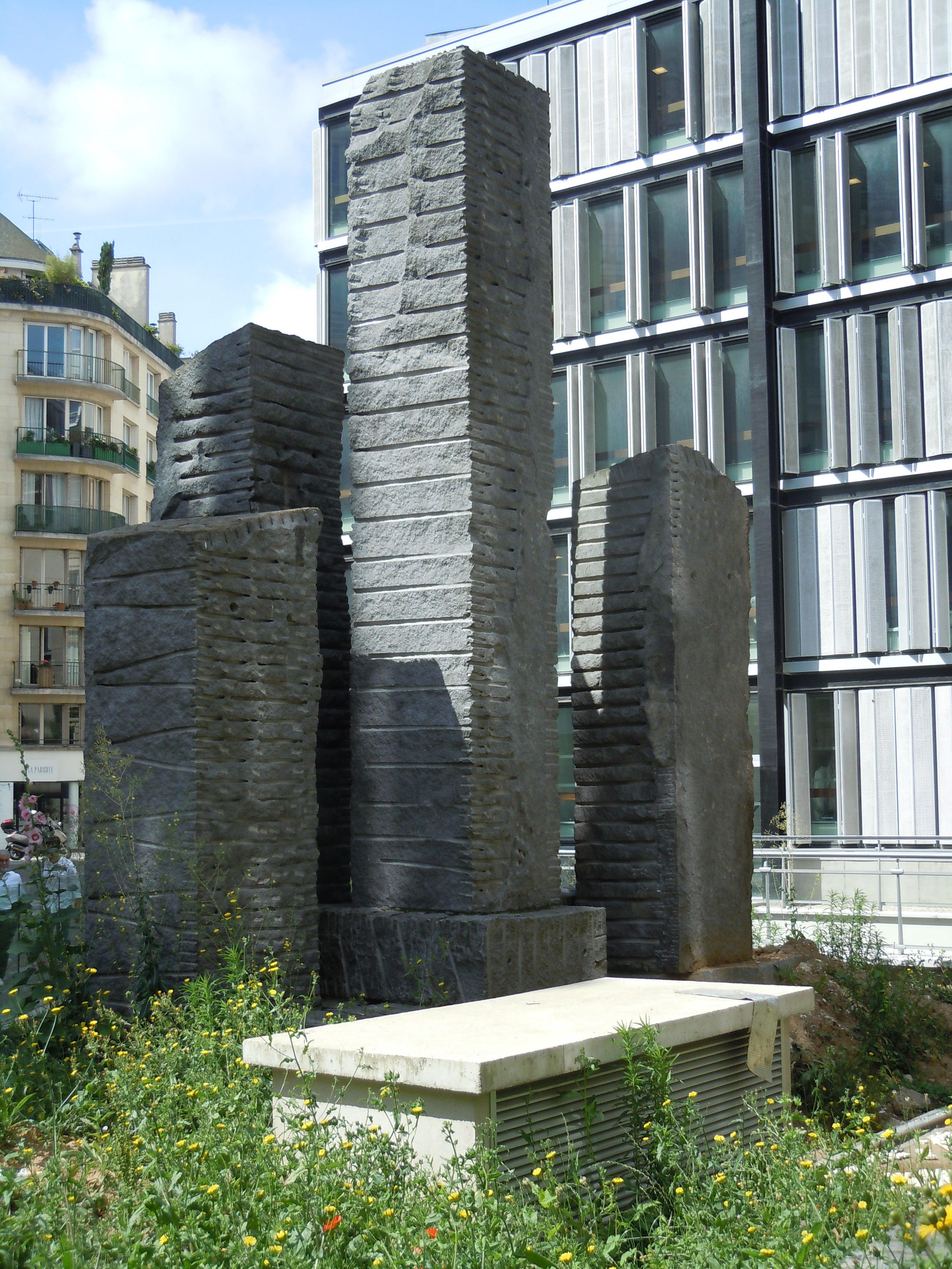 Menhirs de la Maison des Sciences de l’Homme