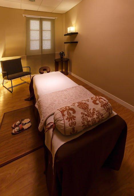 YOSHI Seitai shiatsu massage clinic