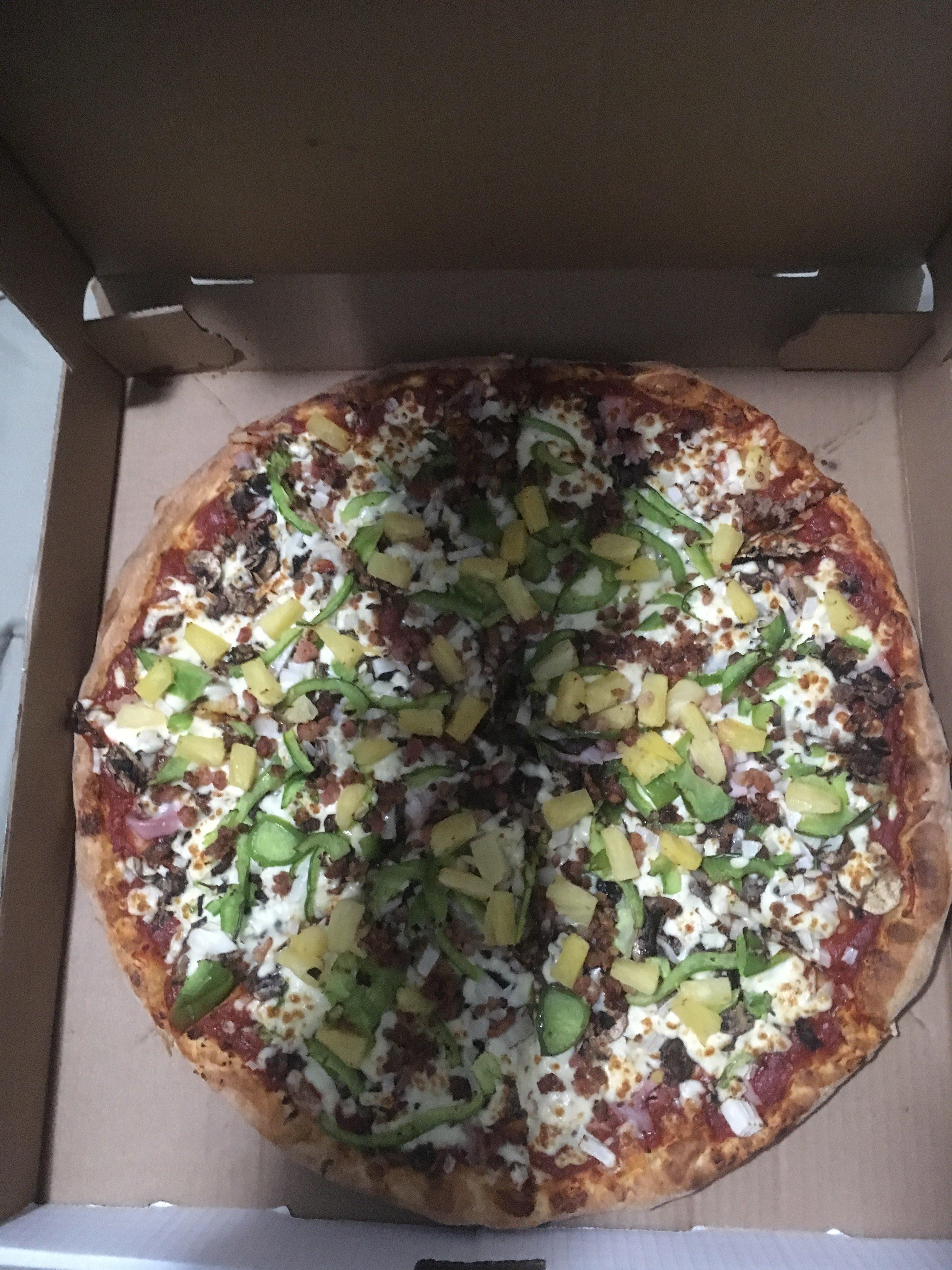 Charlie's Burger & Pizza