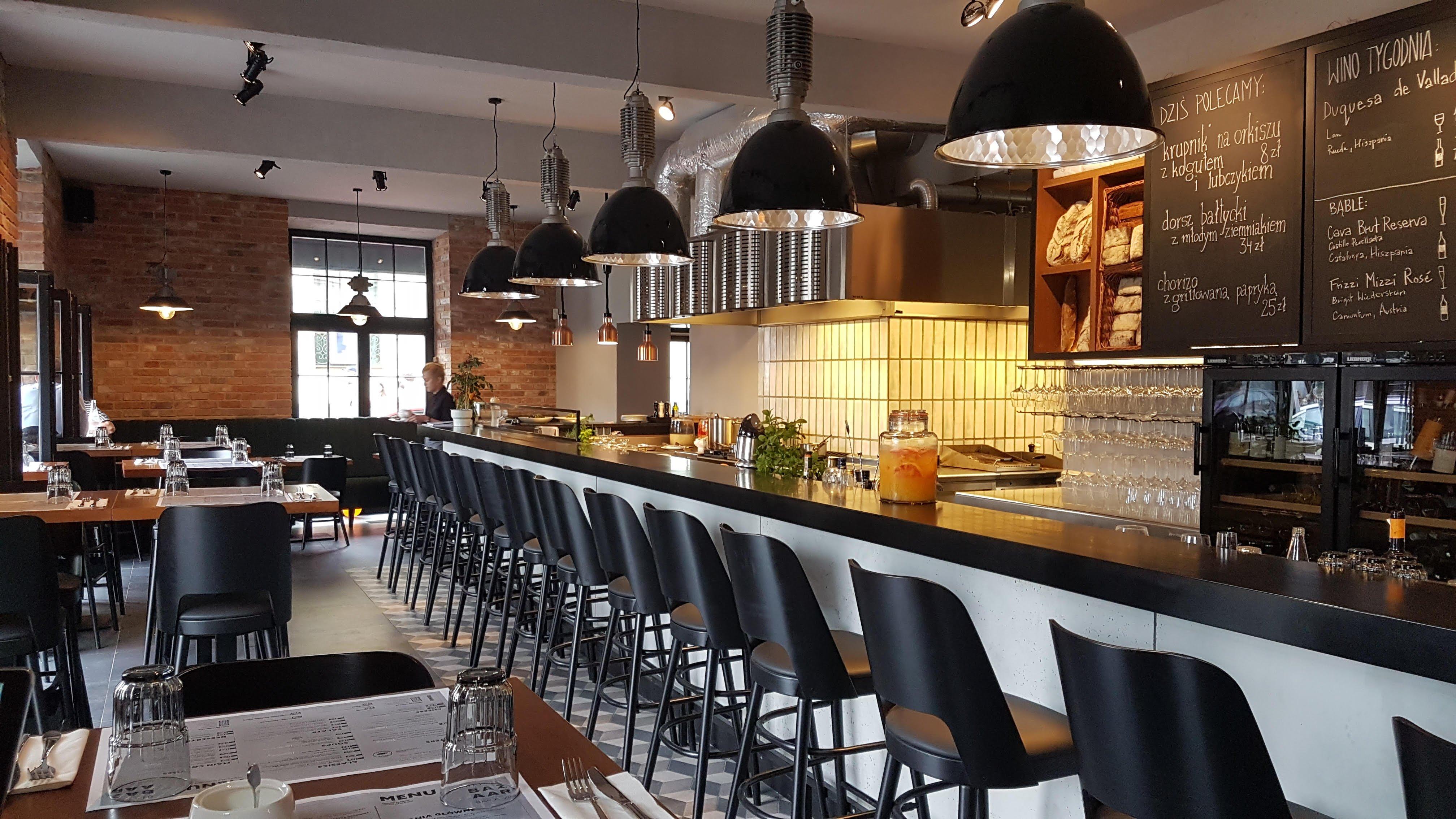 Bistro Bazaar Bar a Vin