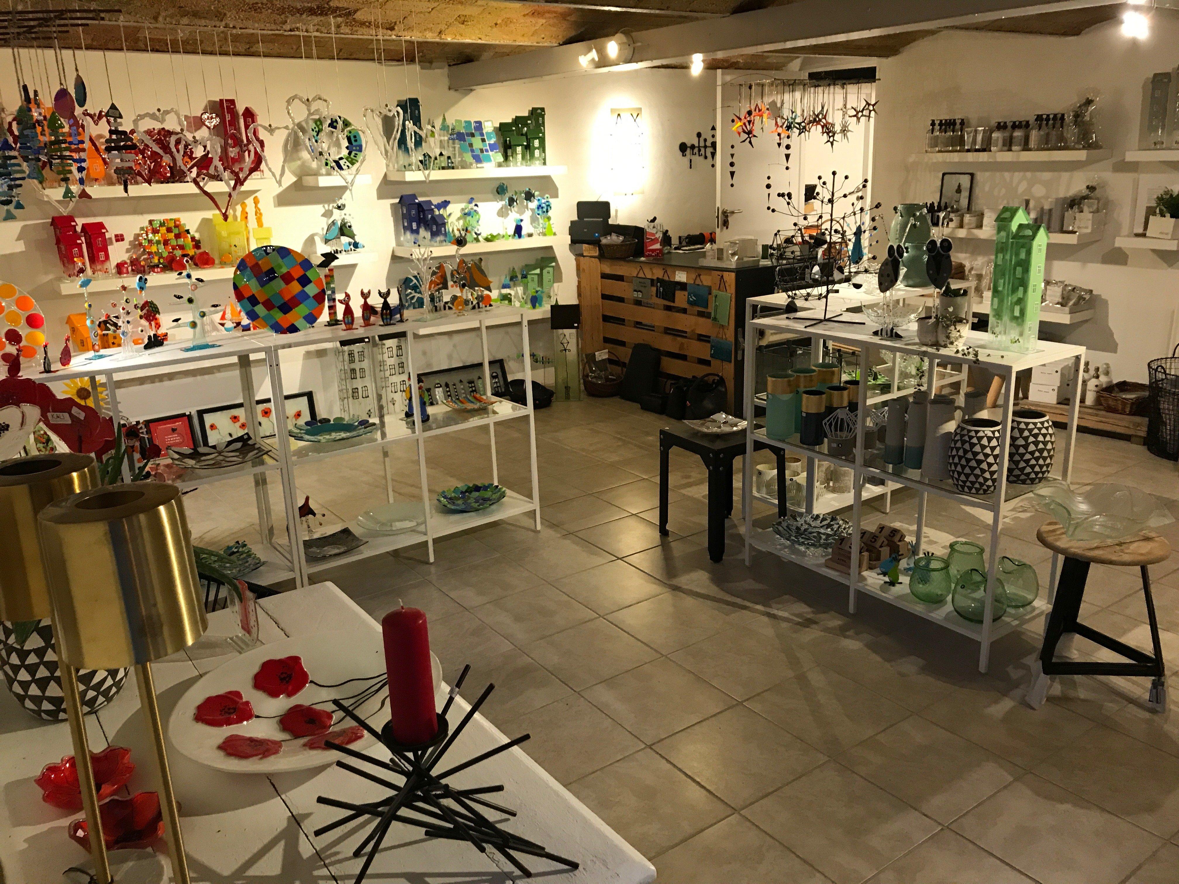 Kali Glass & Crafts Studio
