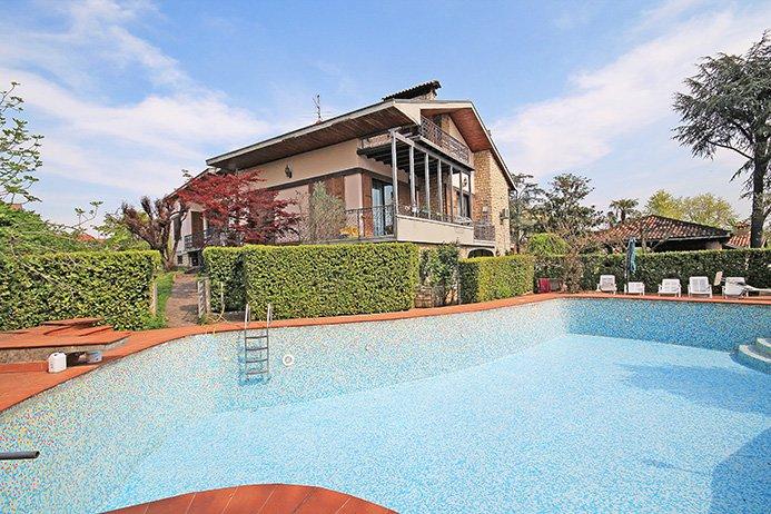 Bed & Breakfast Family First