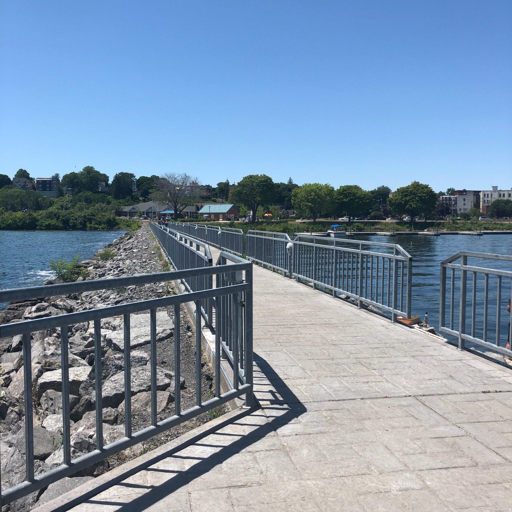 Long Pier Ice Cream & Rentals
