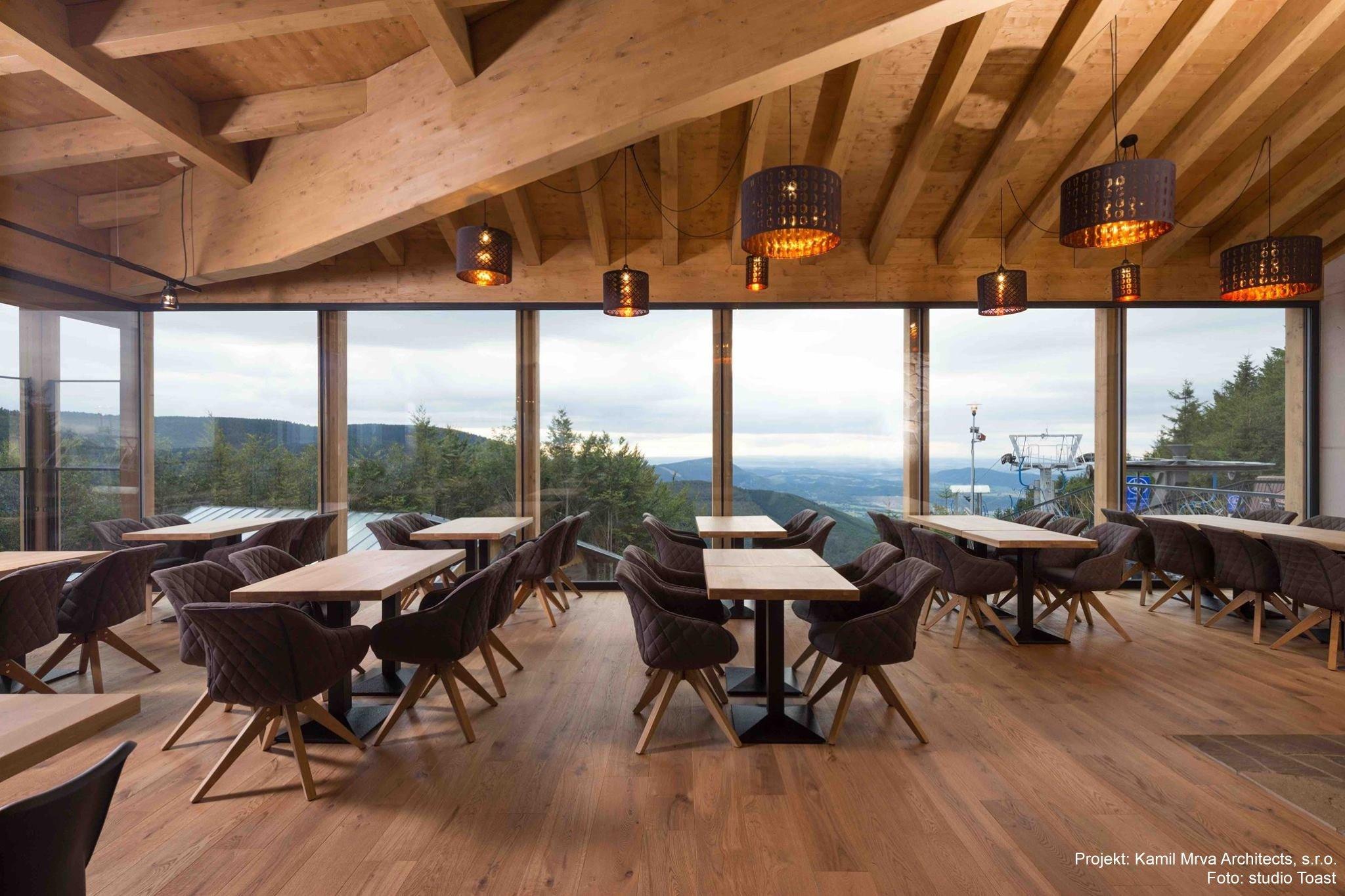 Restaurace horni stanice Pustevny