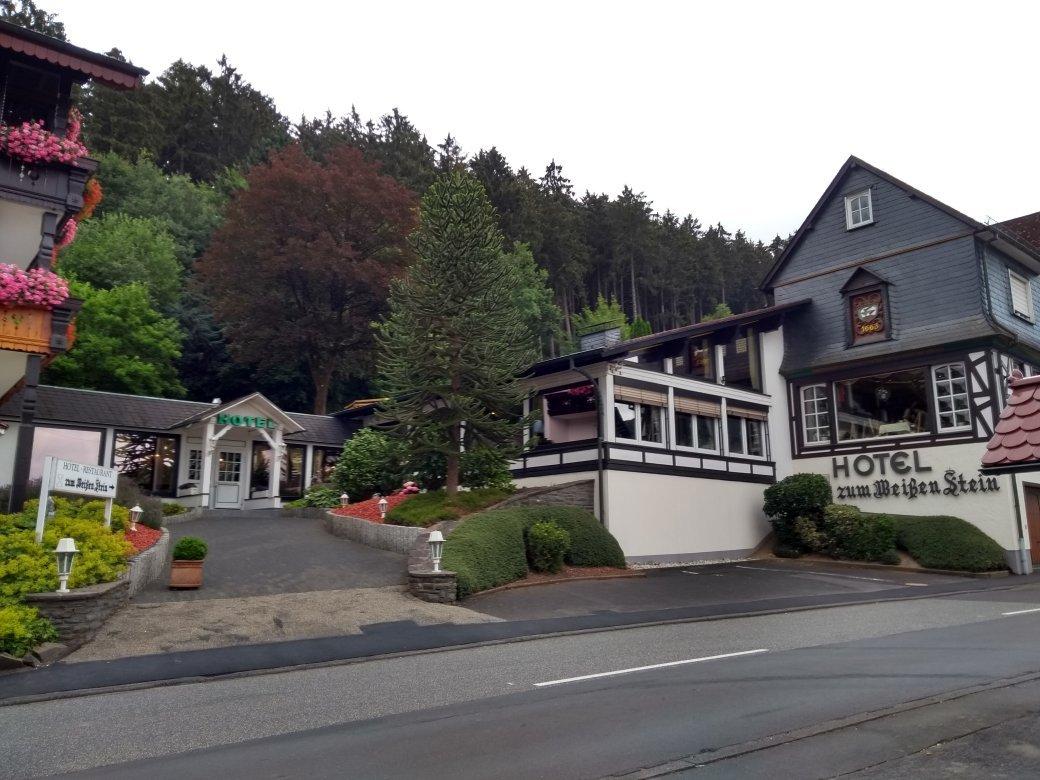 zum WeiBen Stein HOTEL & RESTAURANT