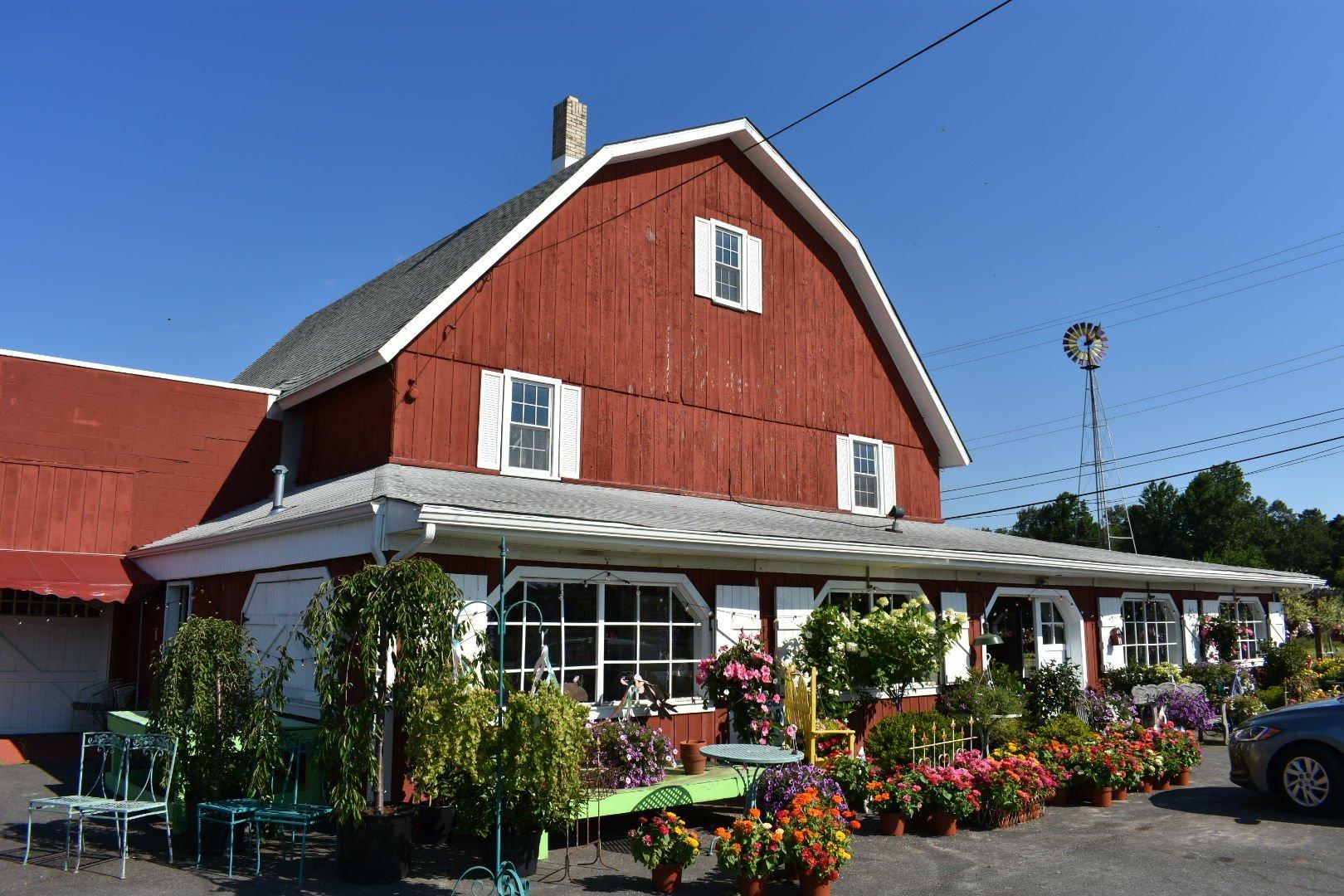 Penza's Pies at the Red Barn