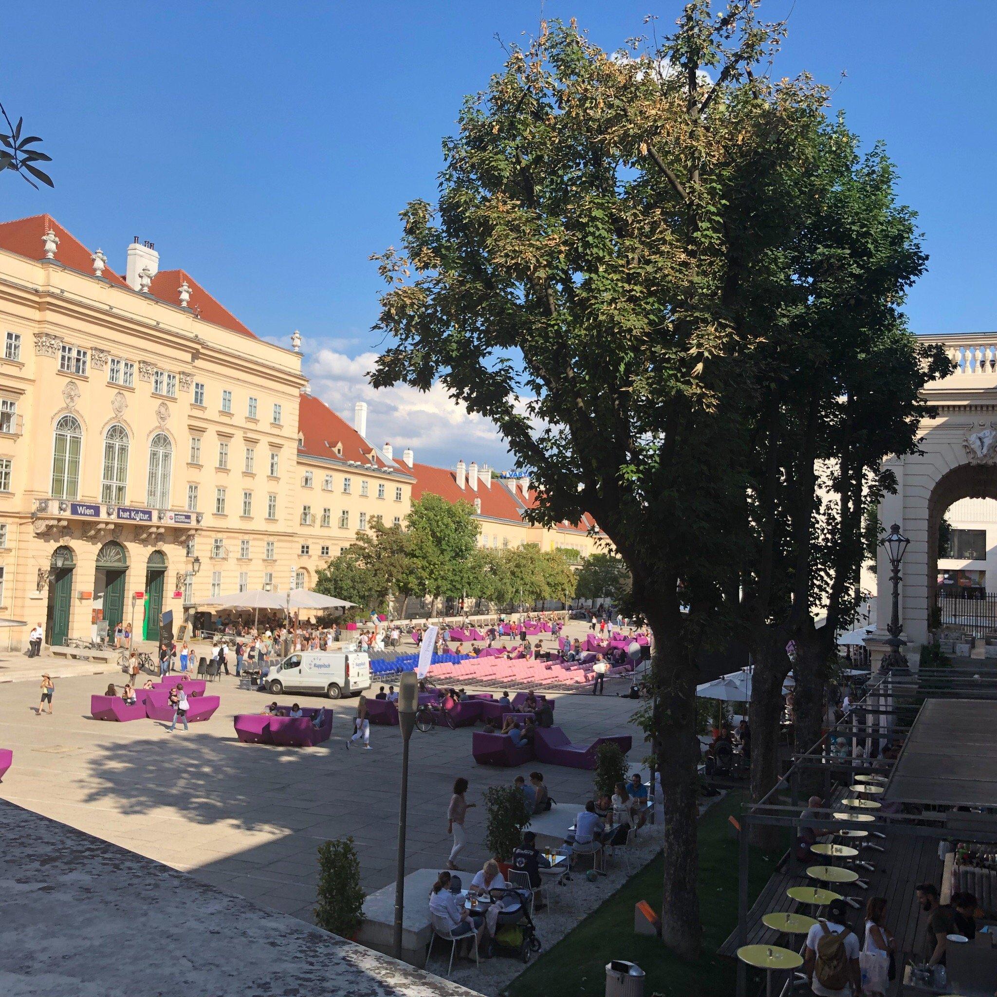 Cafe Restaurant Halle