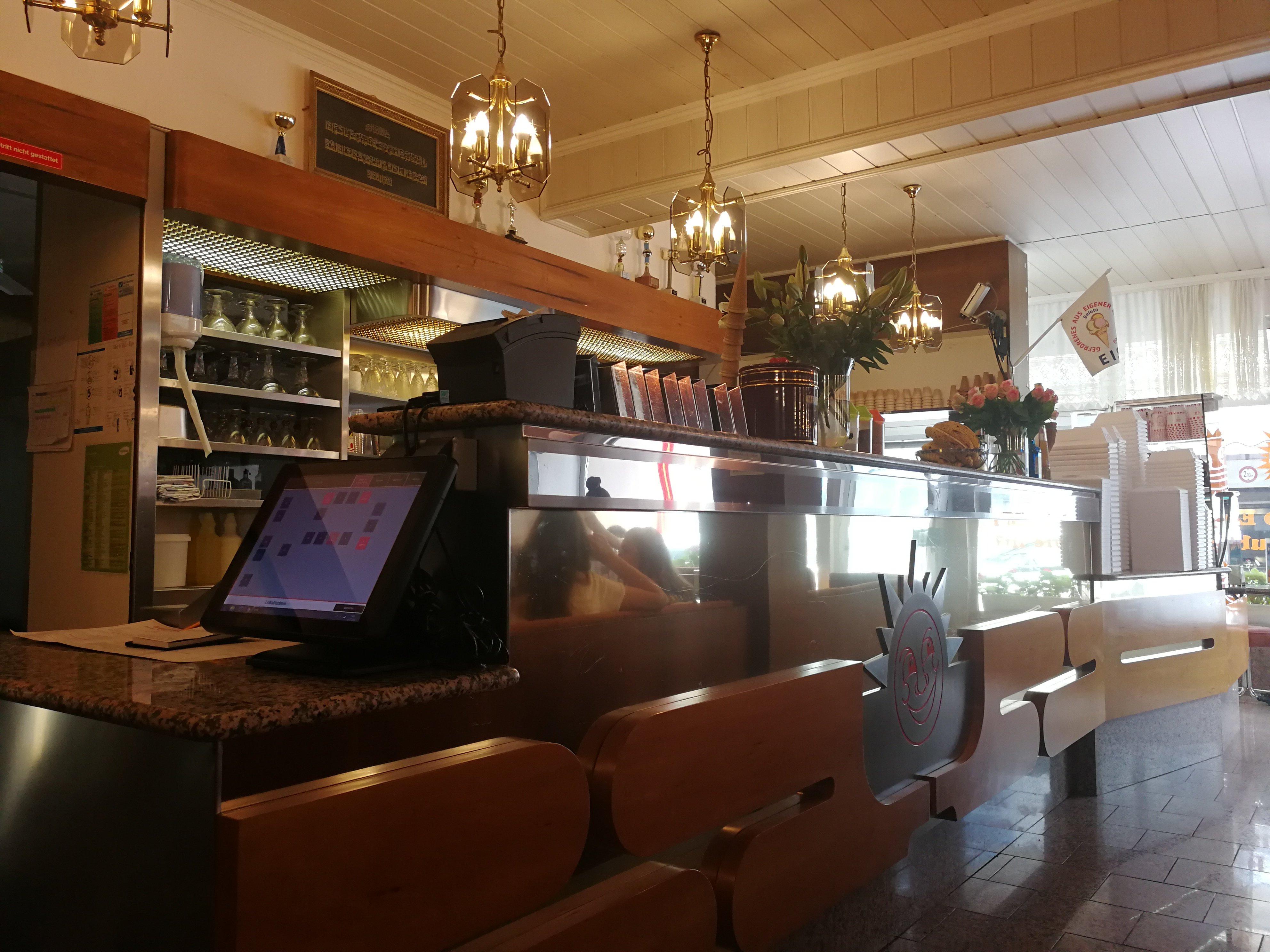 Eissalon El Sendiony OEG