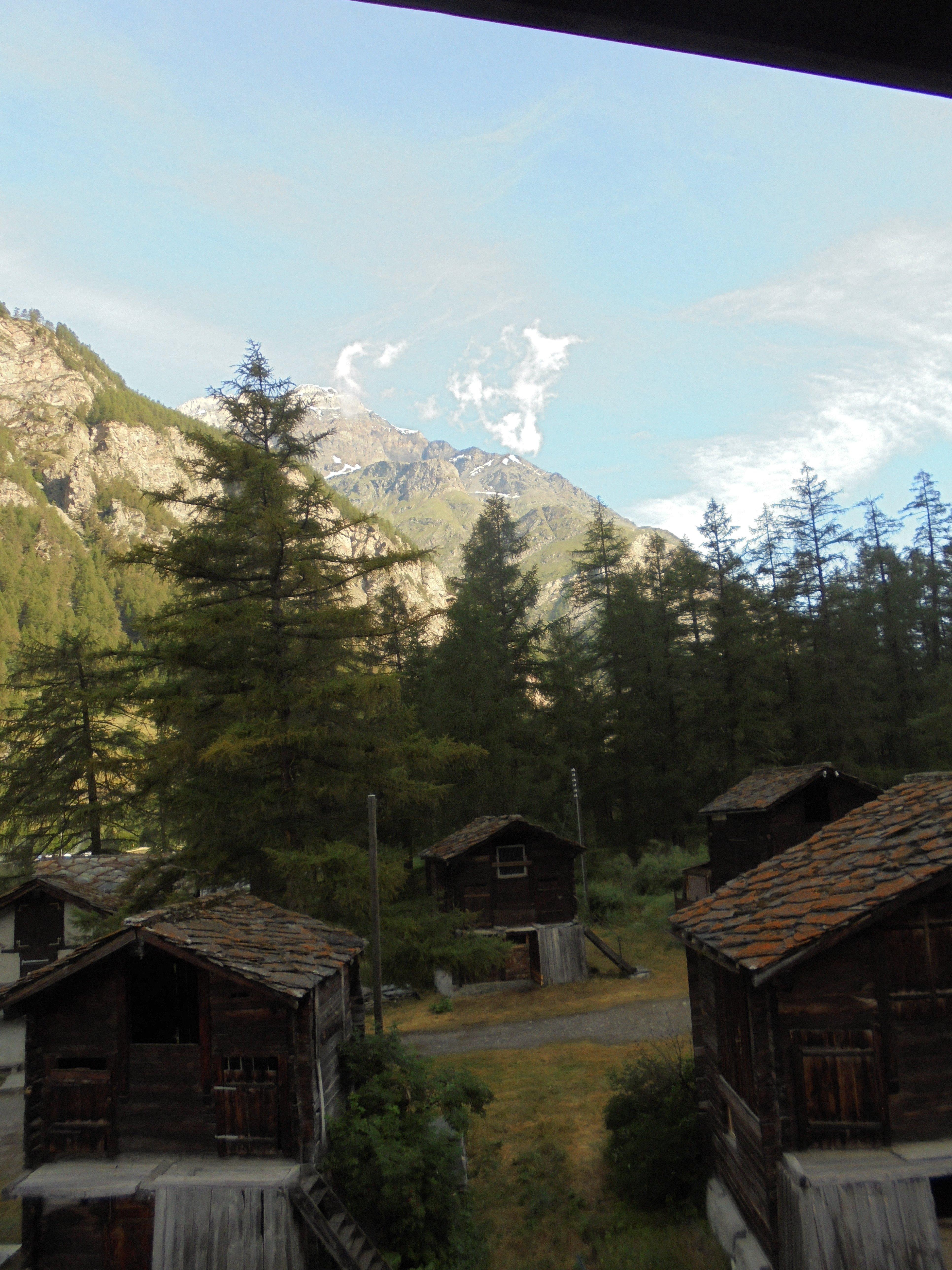 Restaurant & Hostel Hole in One