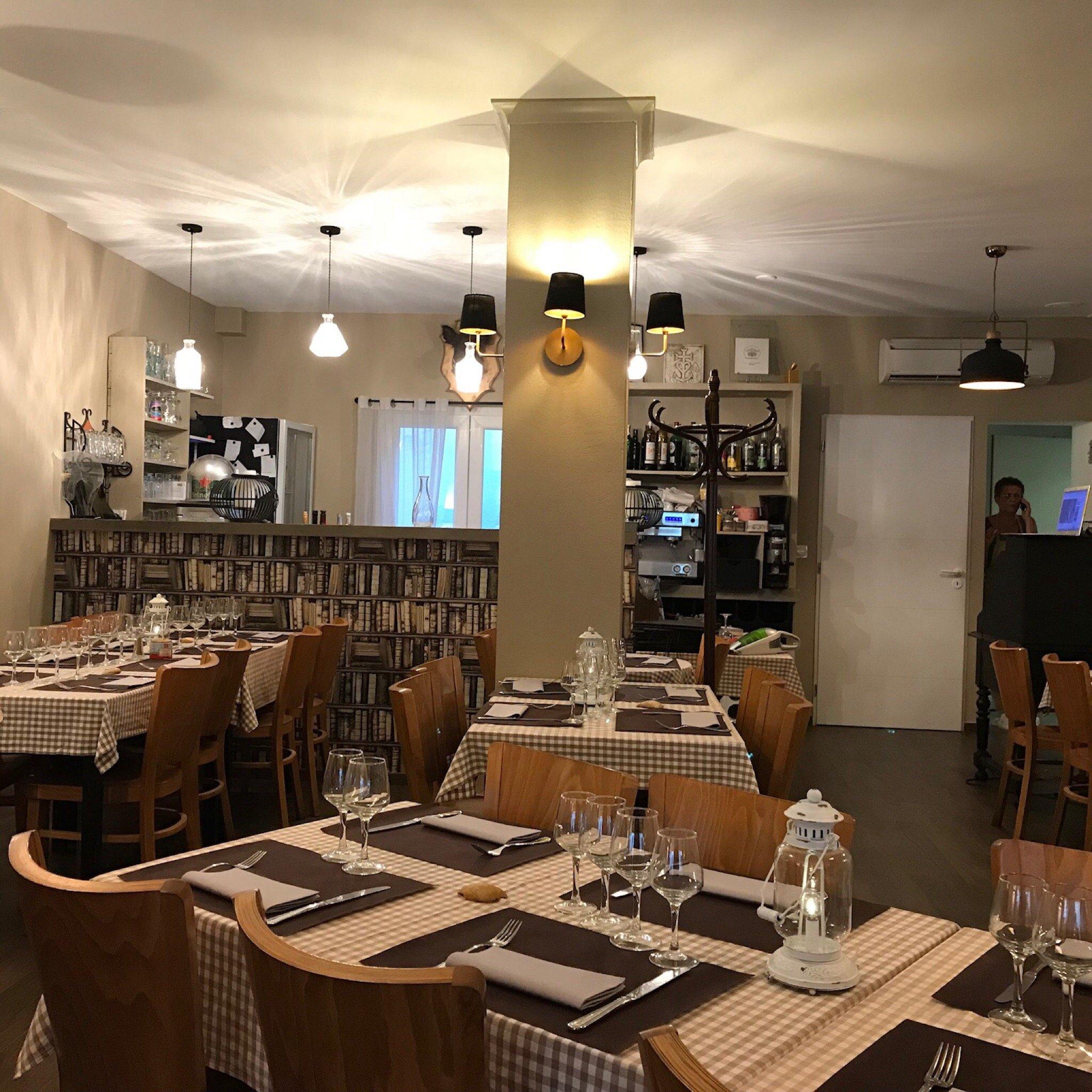 Chez Carrière Restaurant