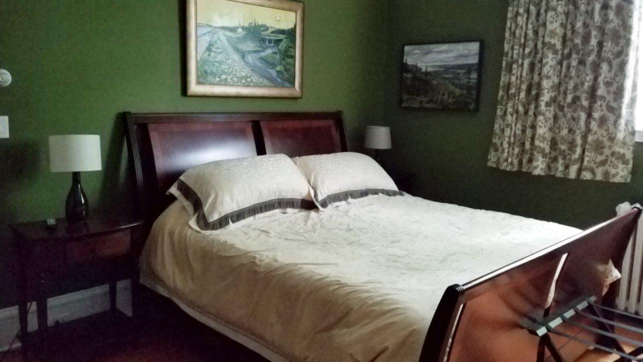 Monroe House Executive Guest House