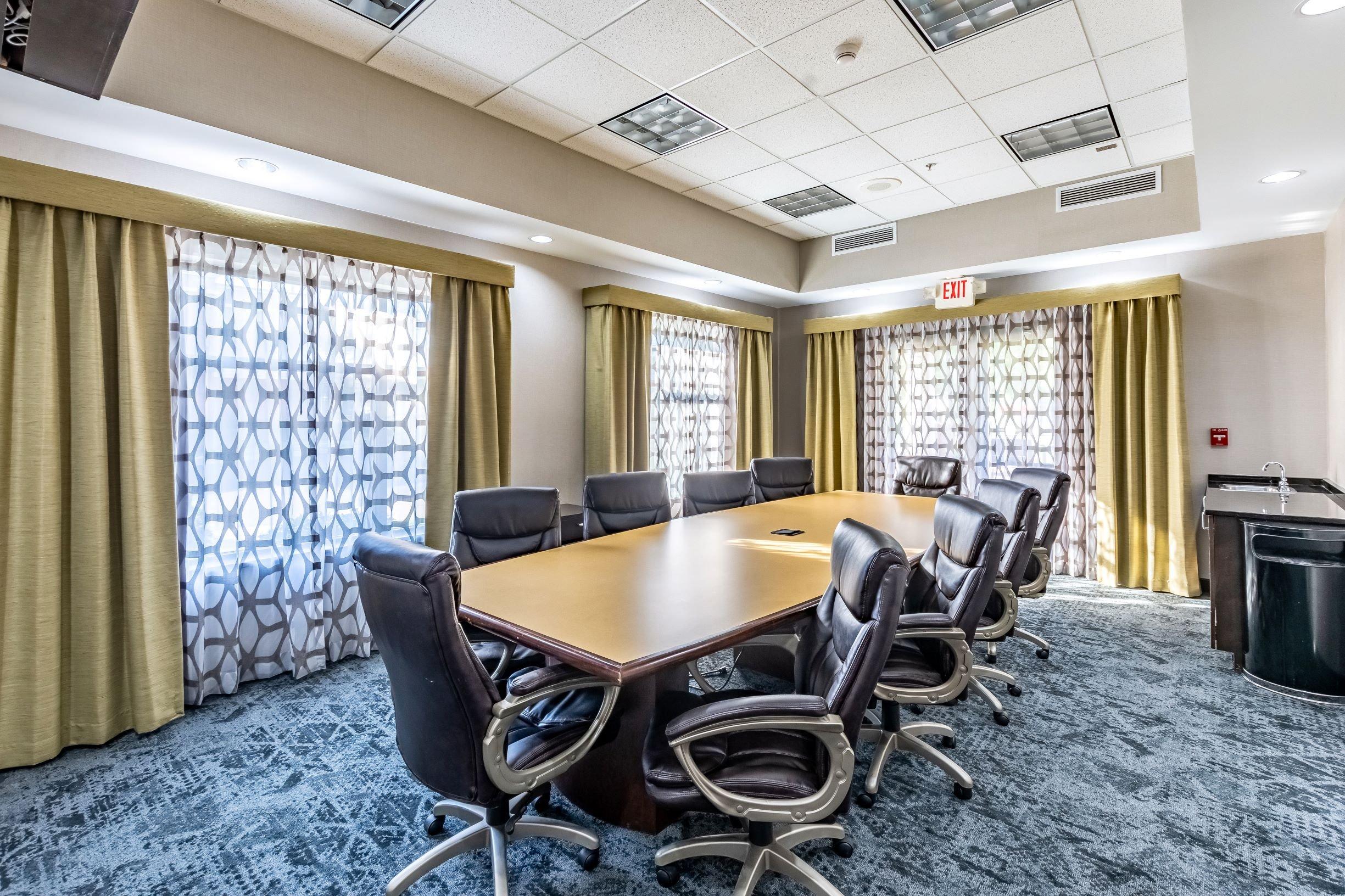 Holiday Inn Express & Suites Lexington, an IHG hotel