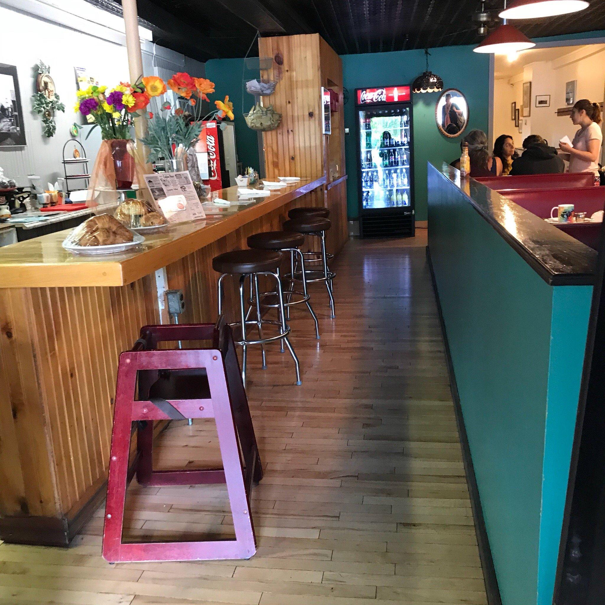 Broadway Delicatessen