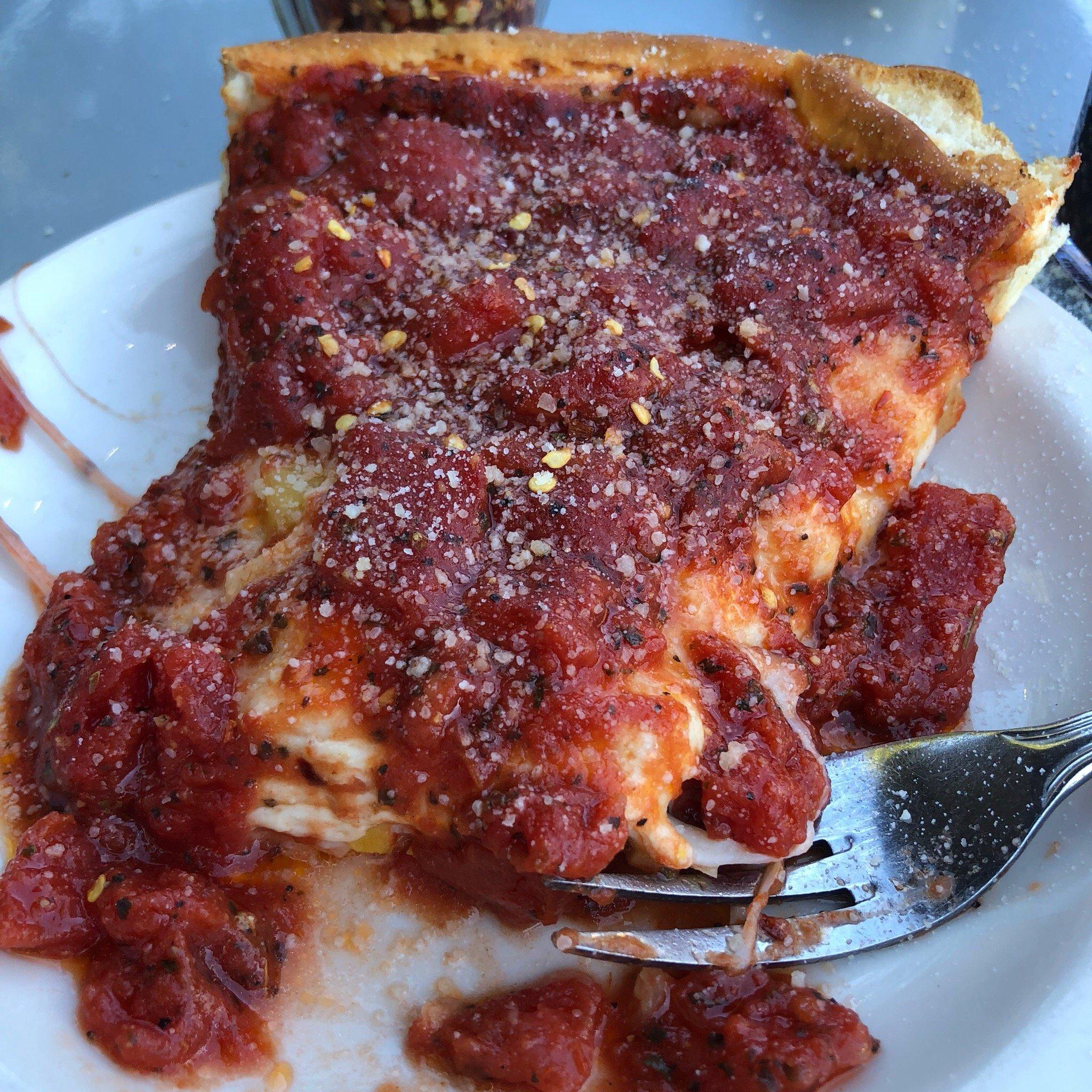 Zachary's Chicago Pizza