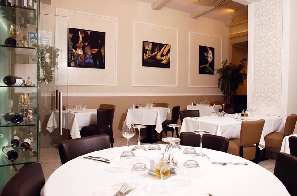 Yan's Restaurant - Pizzeria