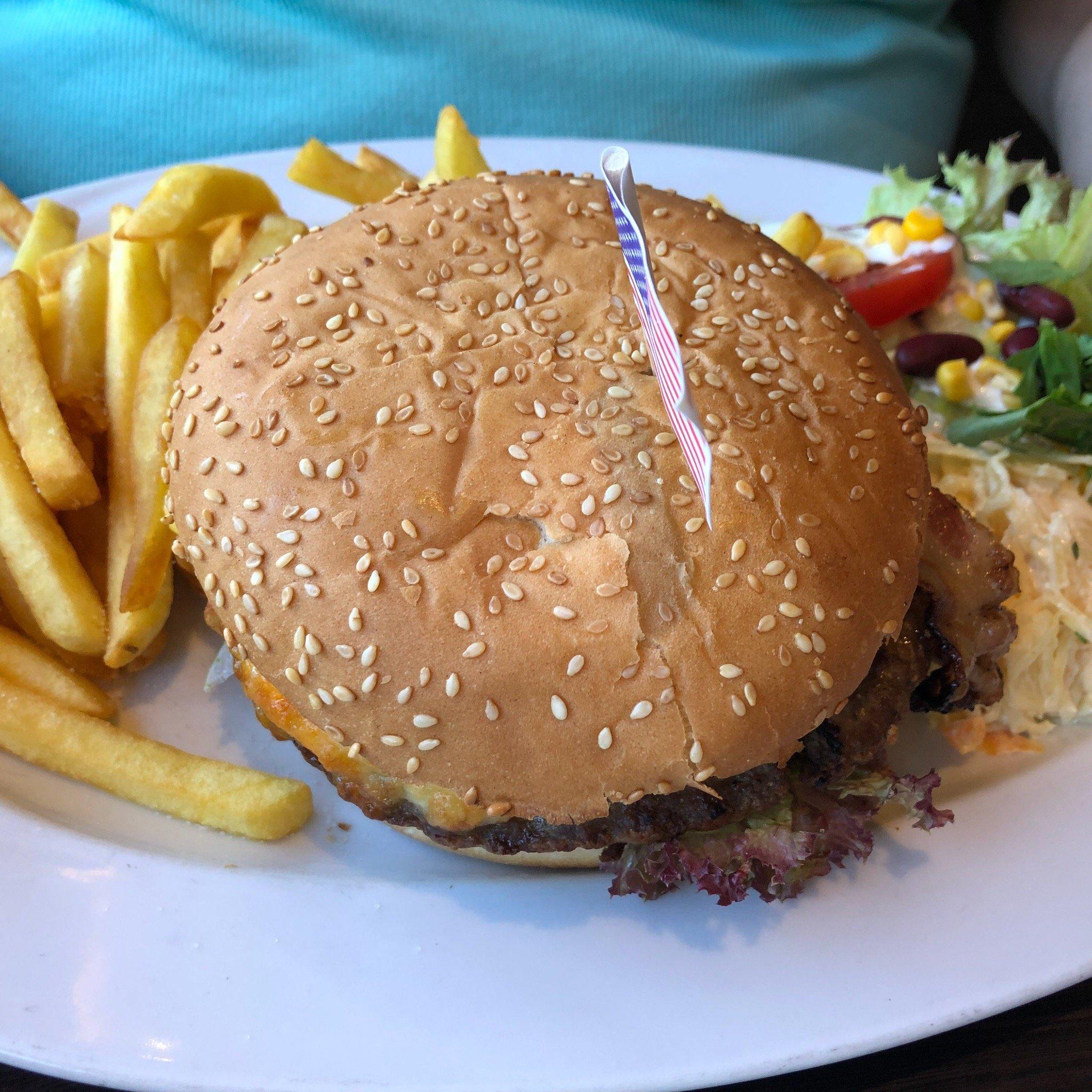 Photo by manuelcD229YX