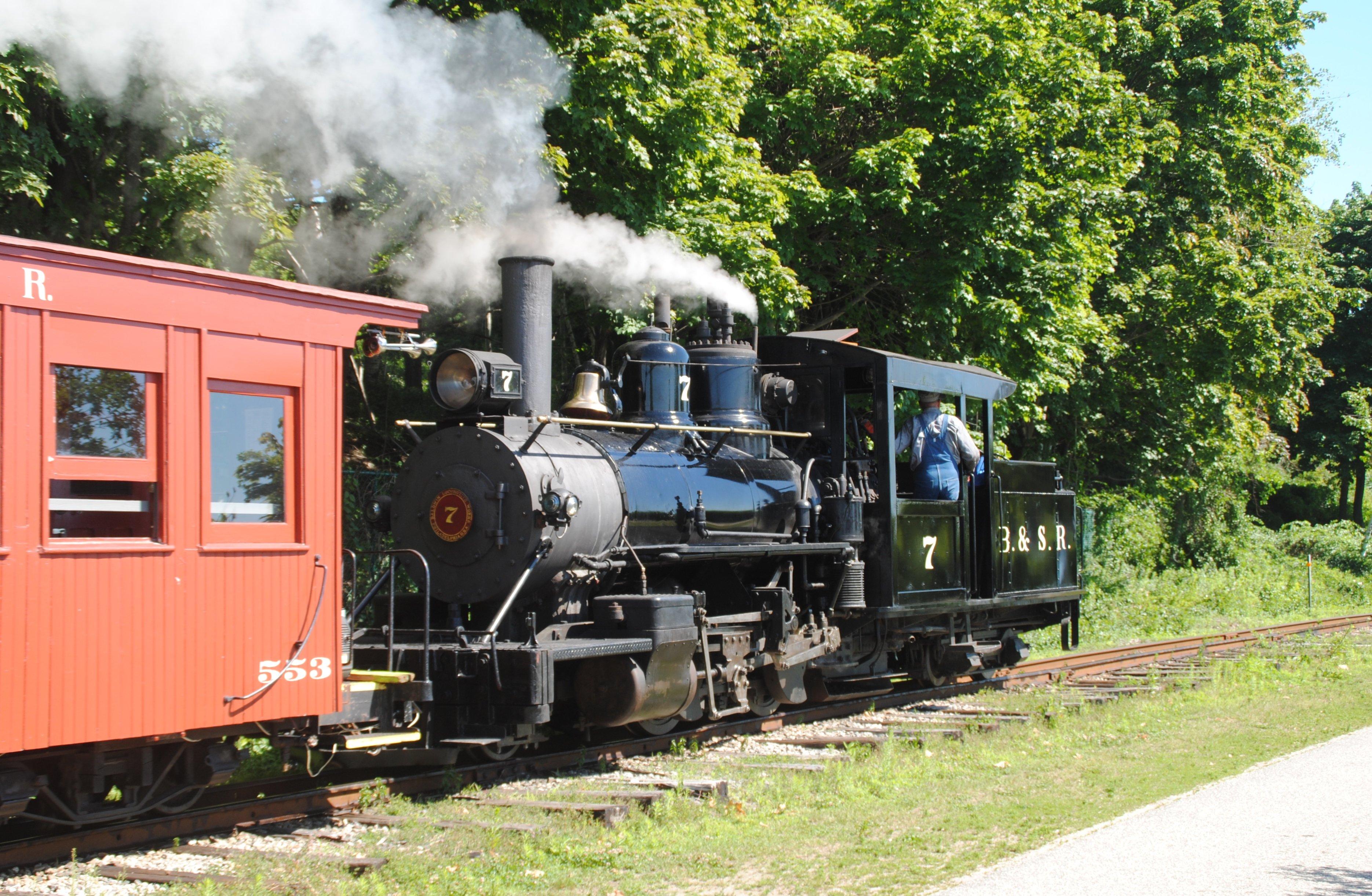 Maine Narrow Gauge Railroad Company and Museum