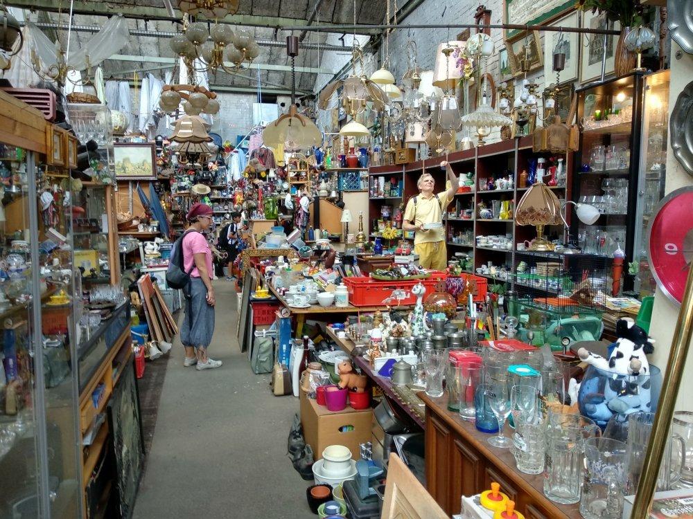 Treptower Art Center (TAC), Antiker Flohmarkt