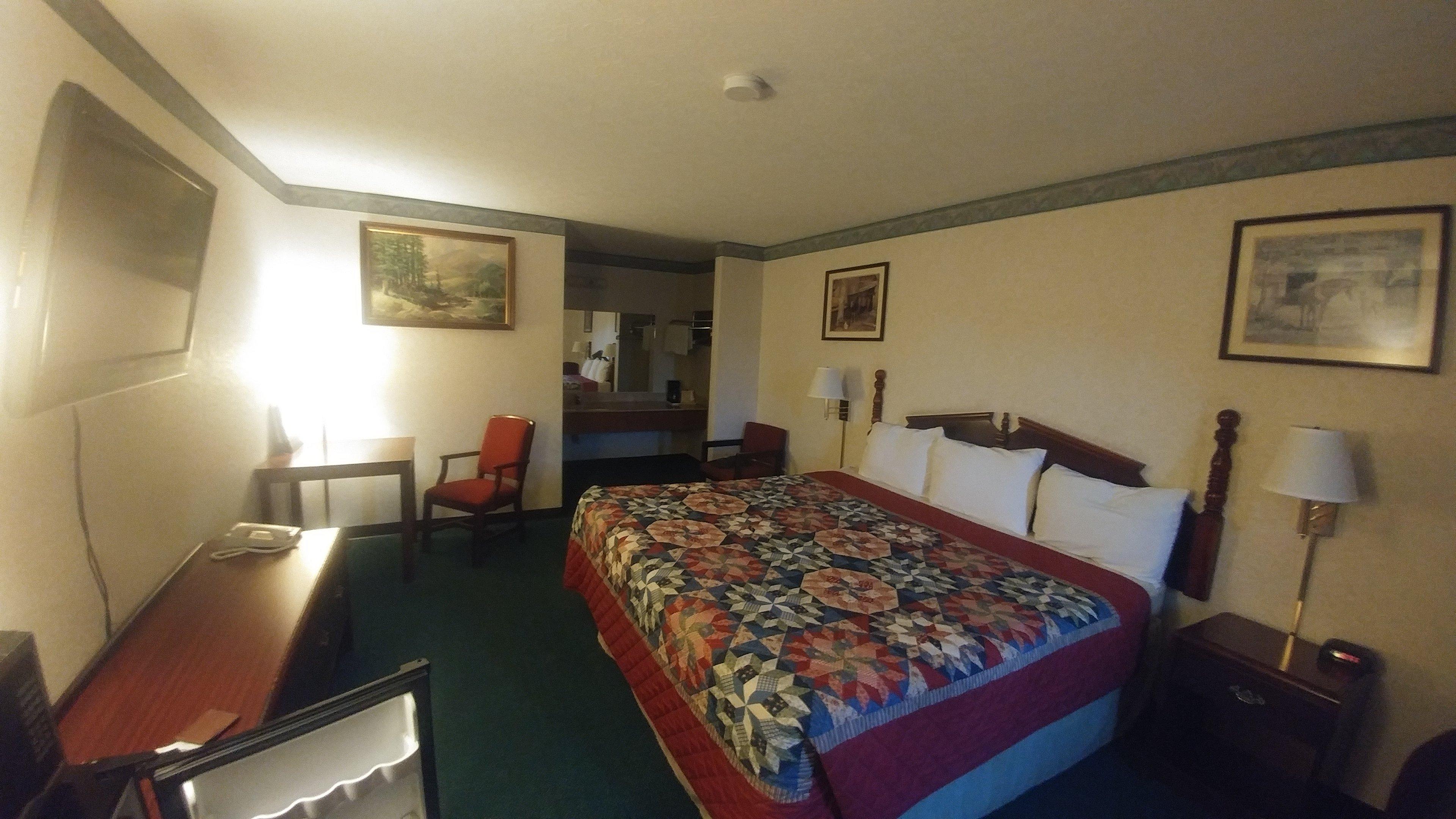 Photo by Alexander P