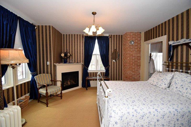 Joseph Lawrence House