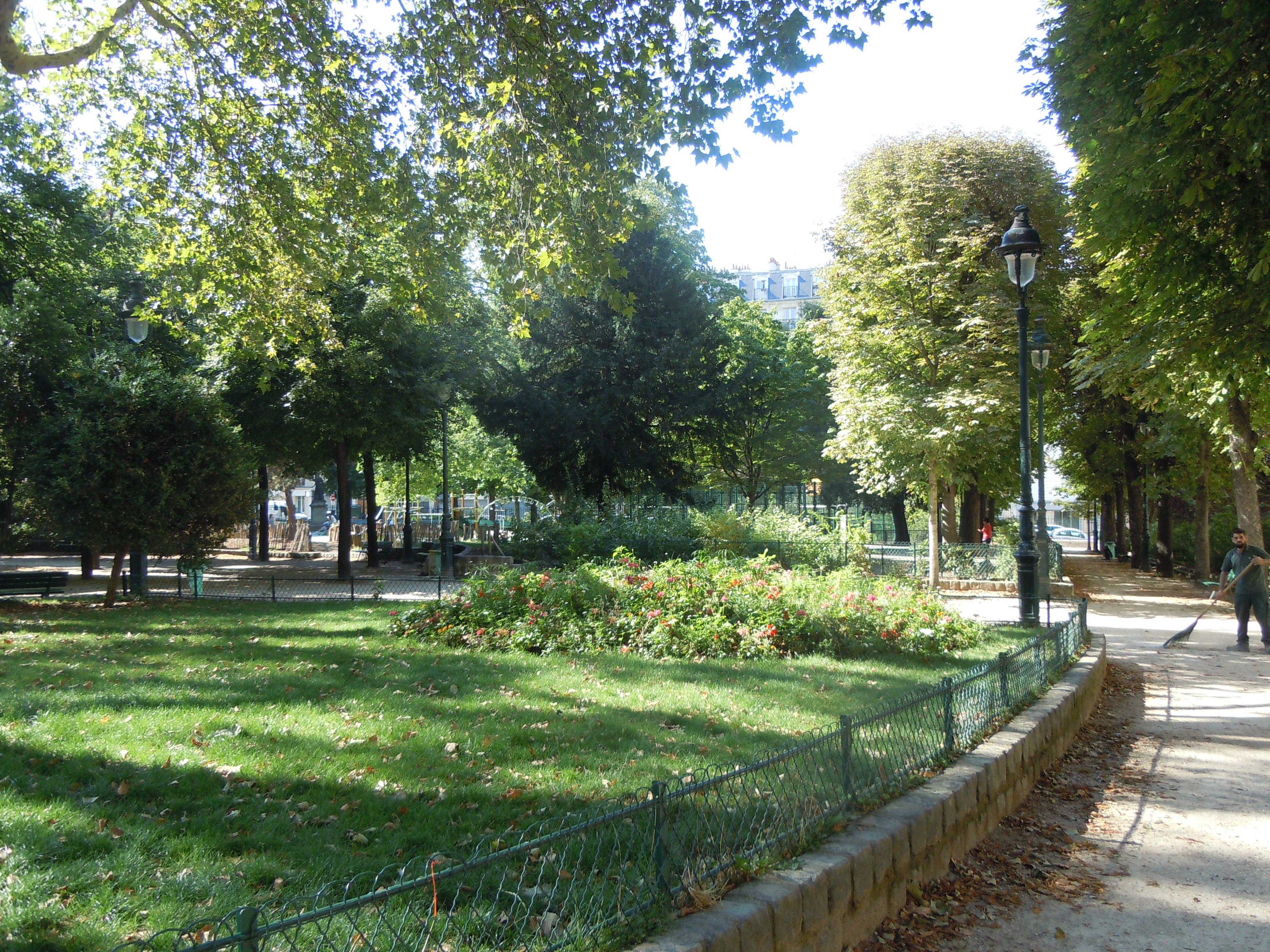 Square des Epinettes
