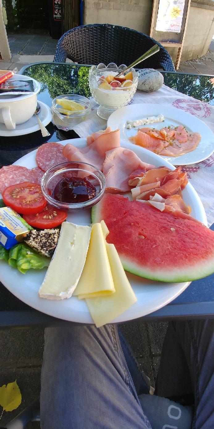 Cafe Schweizer Husli