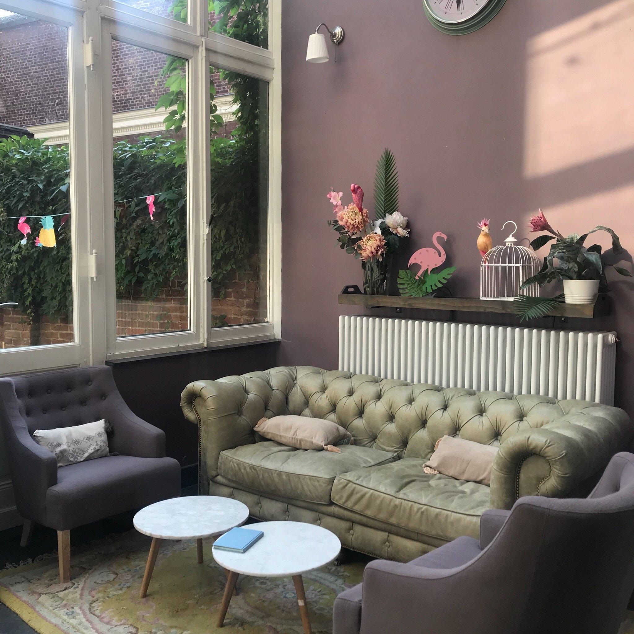 Piece of Cake Lunchroom